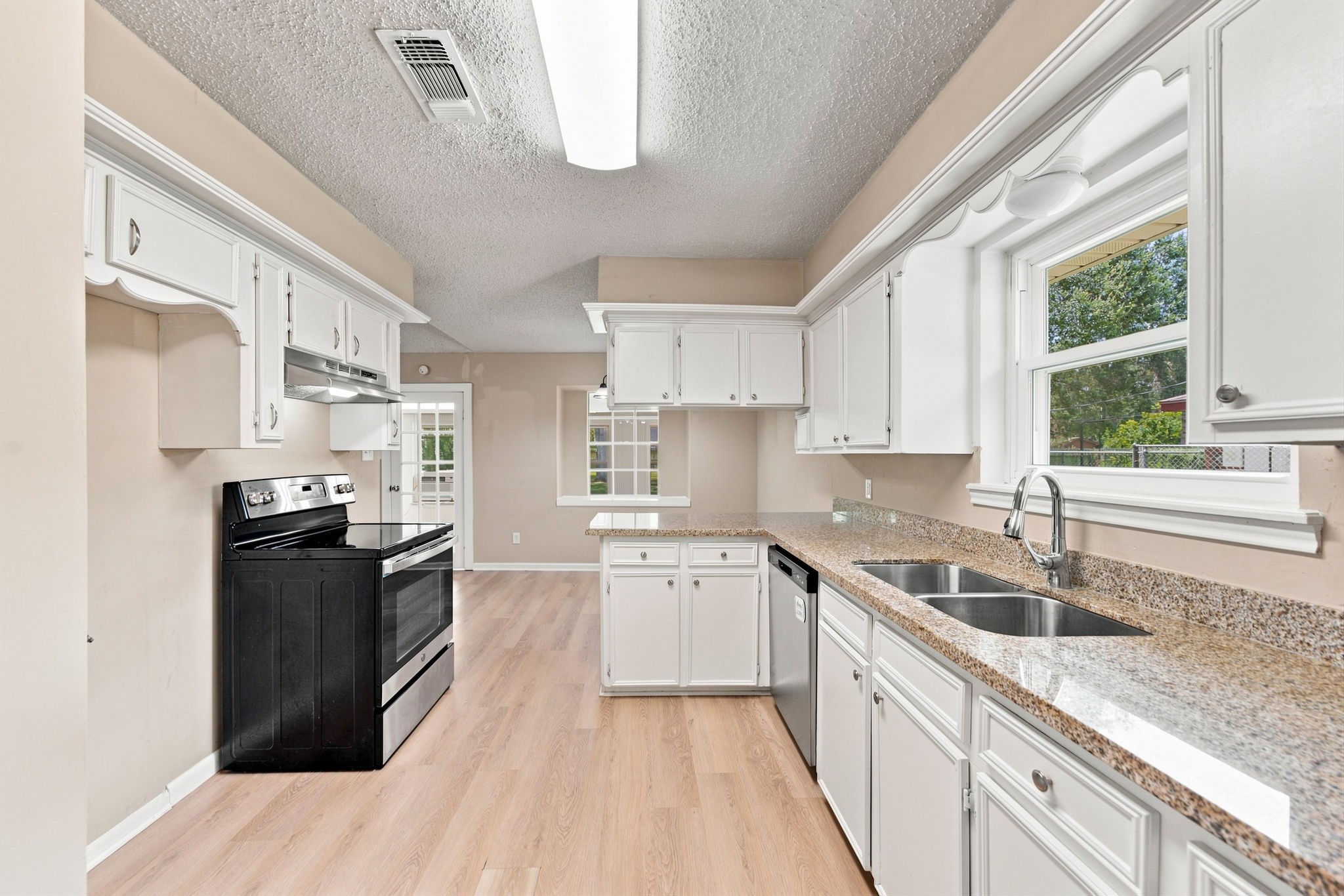 Kitchen to dining area