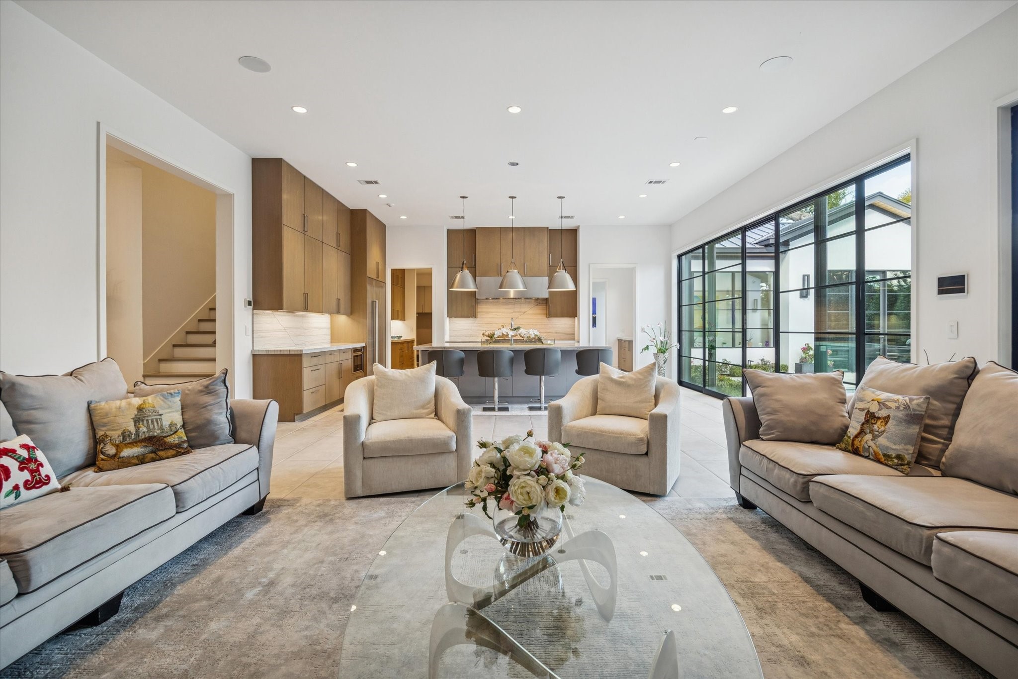 212 E Cowan Drive, Houston, TX 77007
