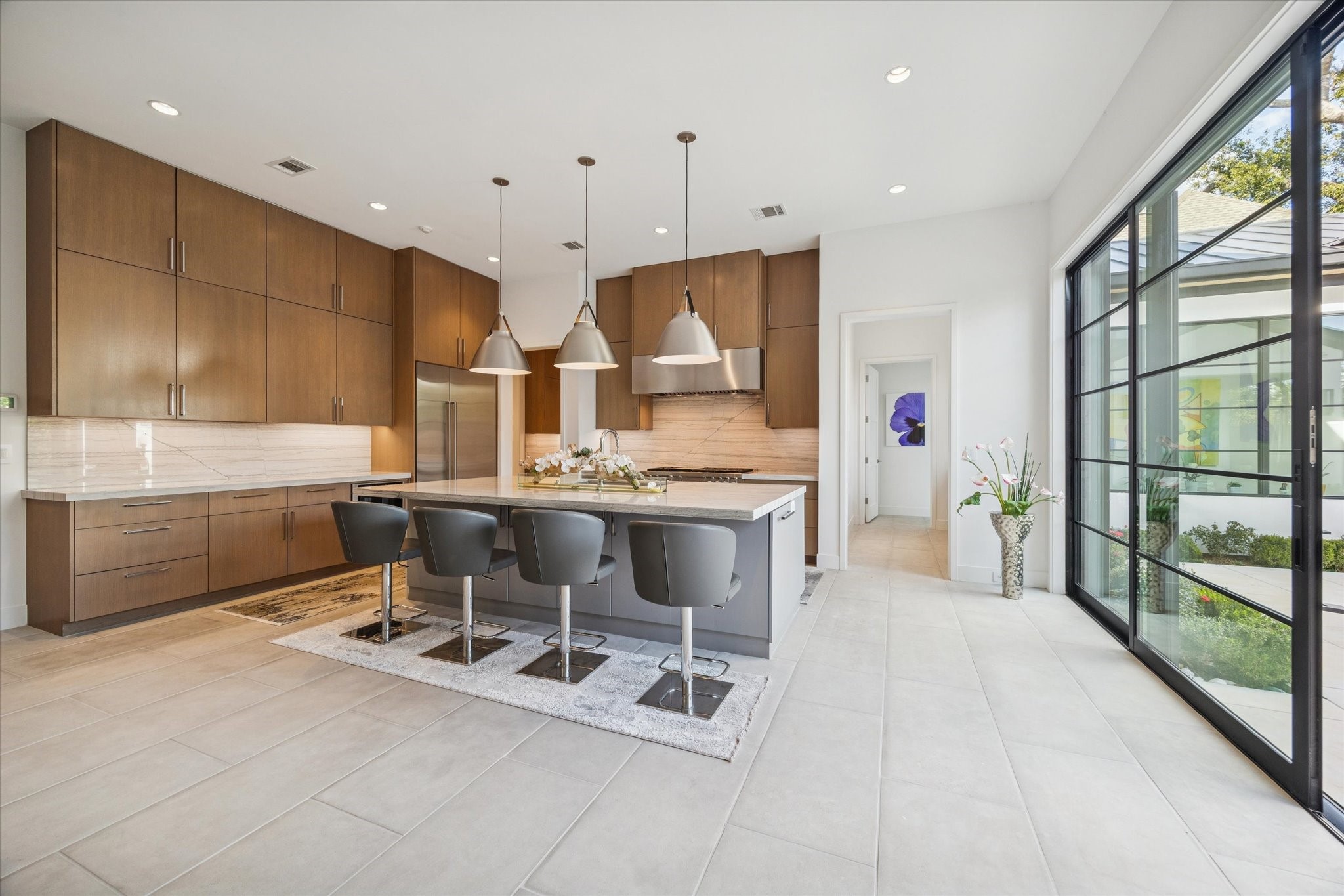 212 E Cowan Drive, Houston, TX 77007