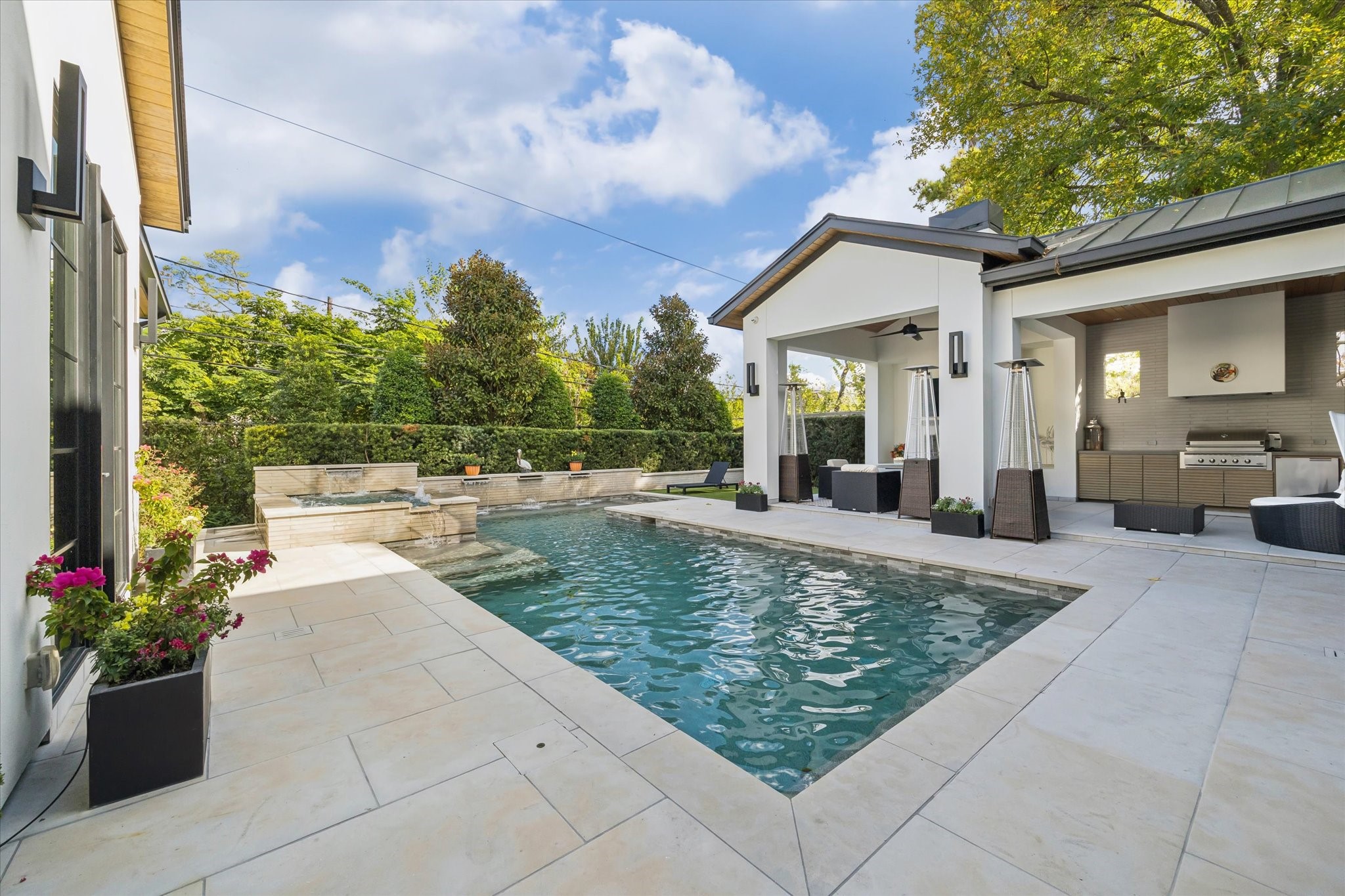 212 E Cowan Drive, Houston, TX 77007
