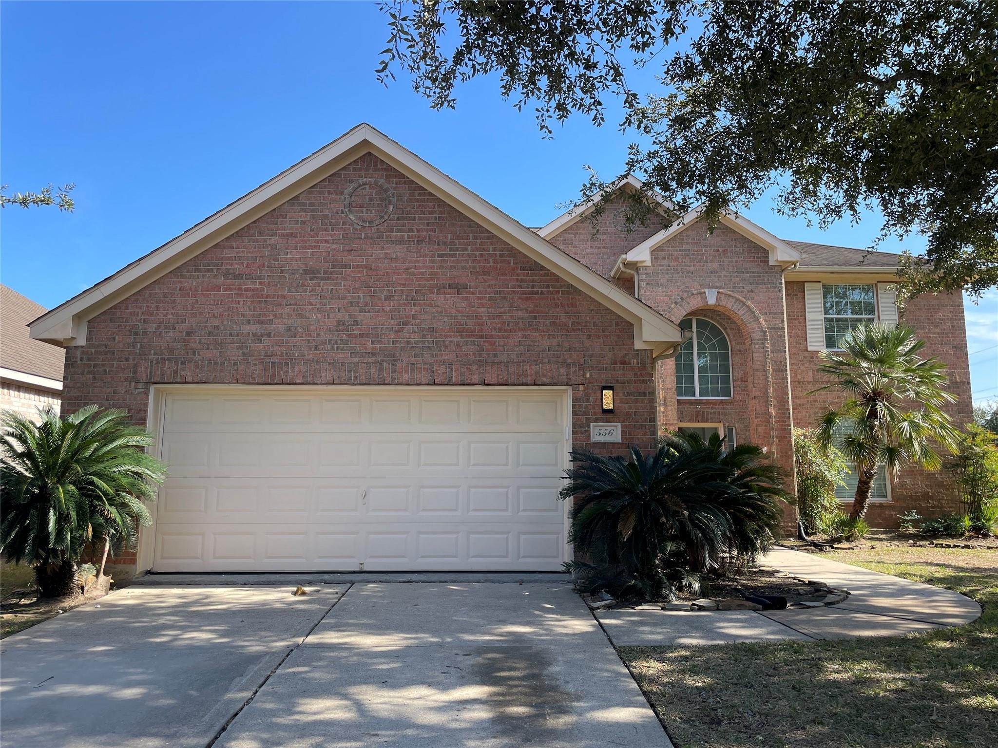 556 Cedar Fork Drive, League City, TX 77573