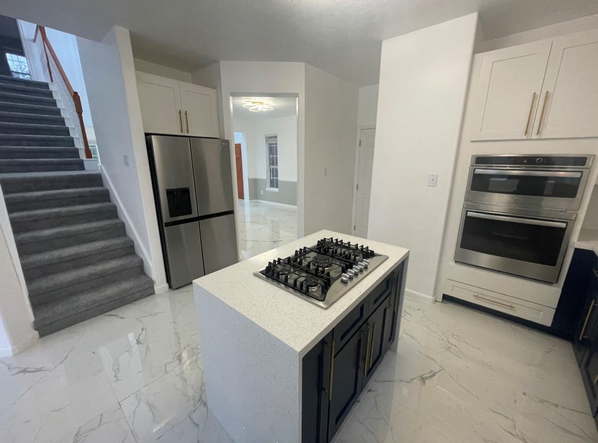 556 Cedar Fork Drive, League City, TX 77573