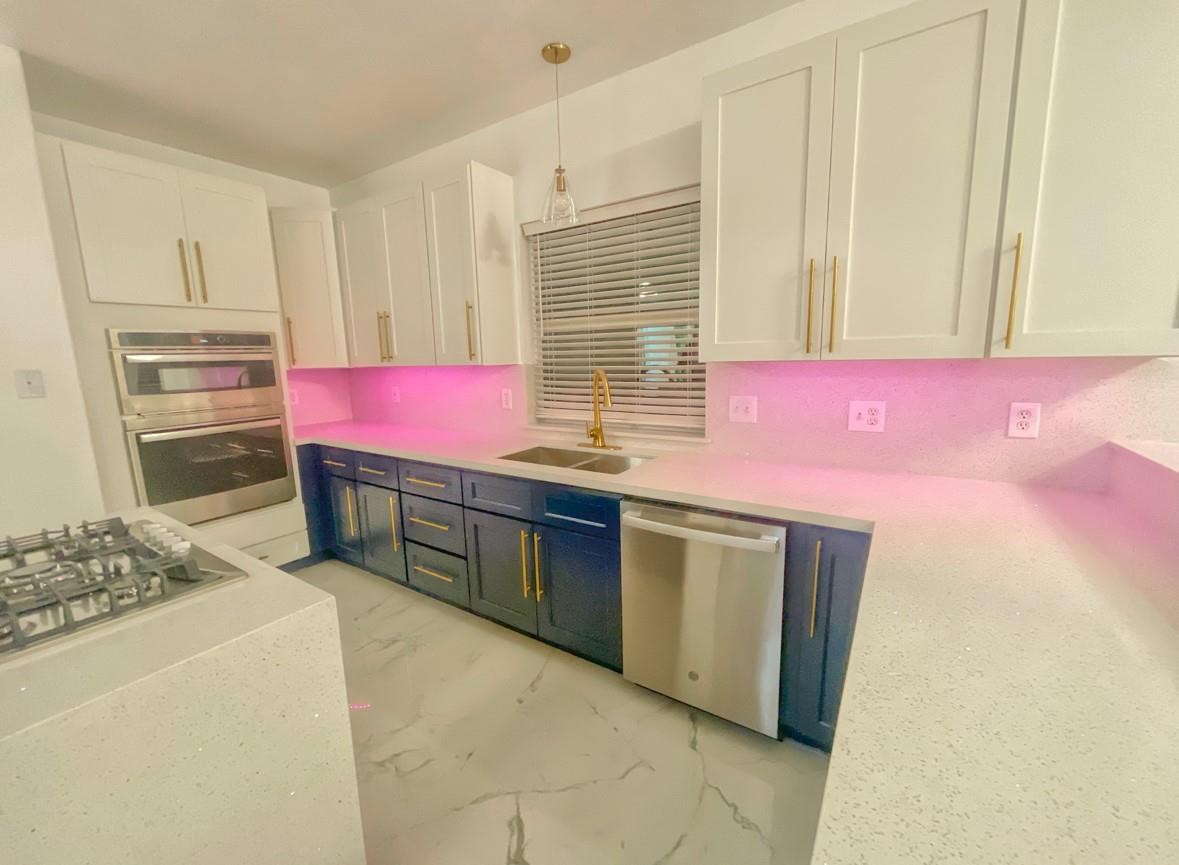 556 Cedar Fork Drive, League City, TX 77573