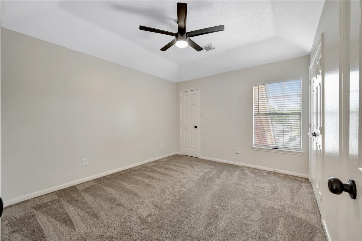 Guest bedroom #1