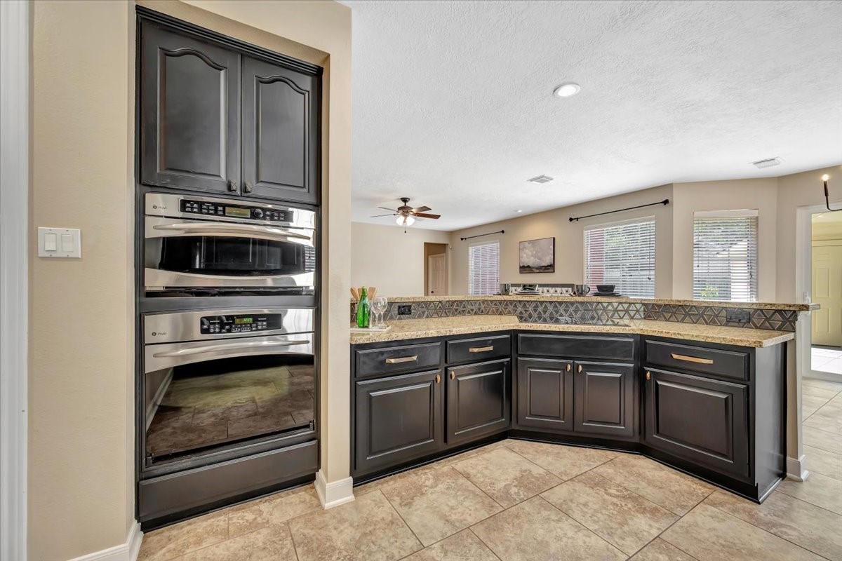 Functional kitchen layout designed for everyday living and entertaining. Functional kitchen layout designed for everyday living and entertaining.