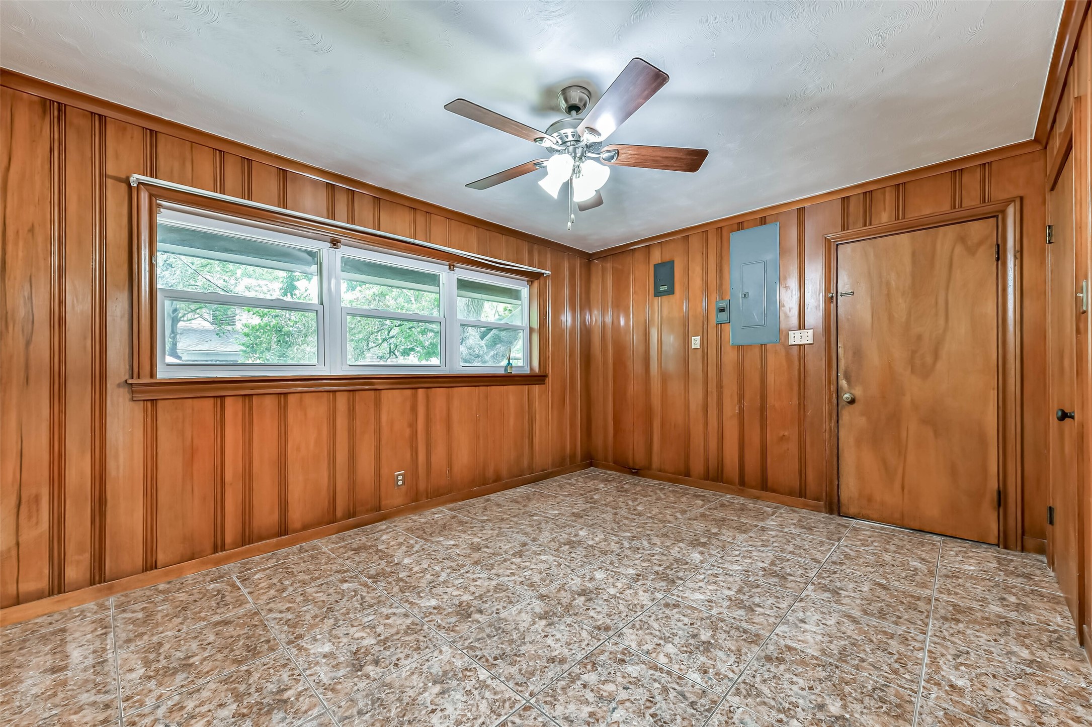 3rd secondary bedroom