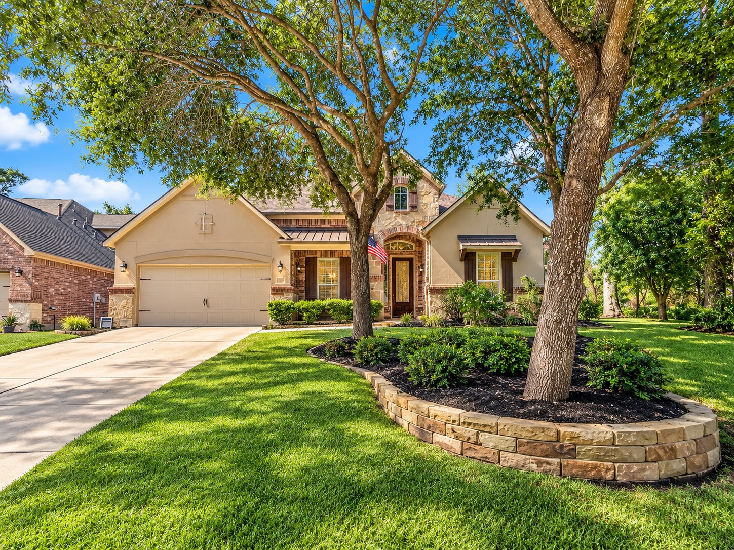 Manicured landscaping and an inviting exterior create a welcoming first impression as you arrive at this beautiful Creekside Park home. Manicured landscaping and an inviting exterior create a welcoming first impression as you arrive at this beautiful Creekside Park home.