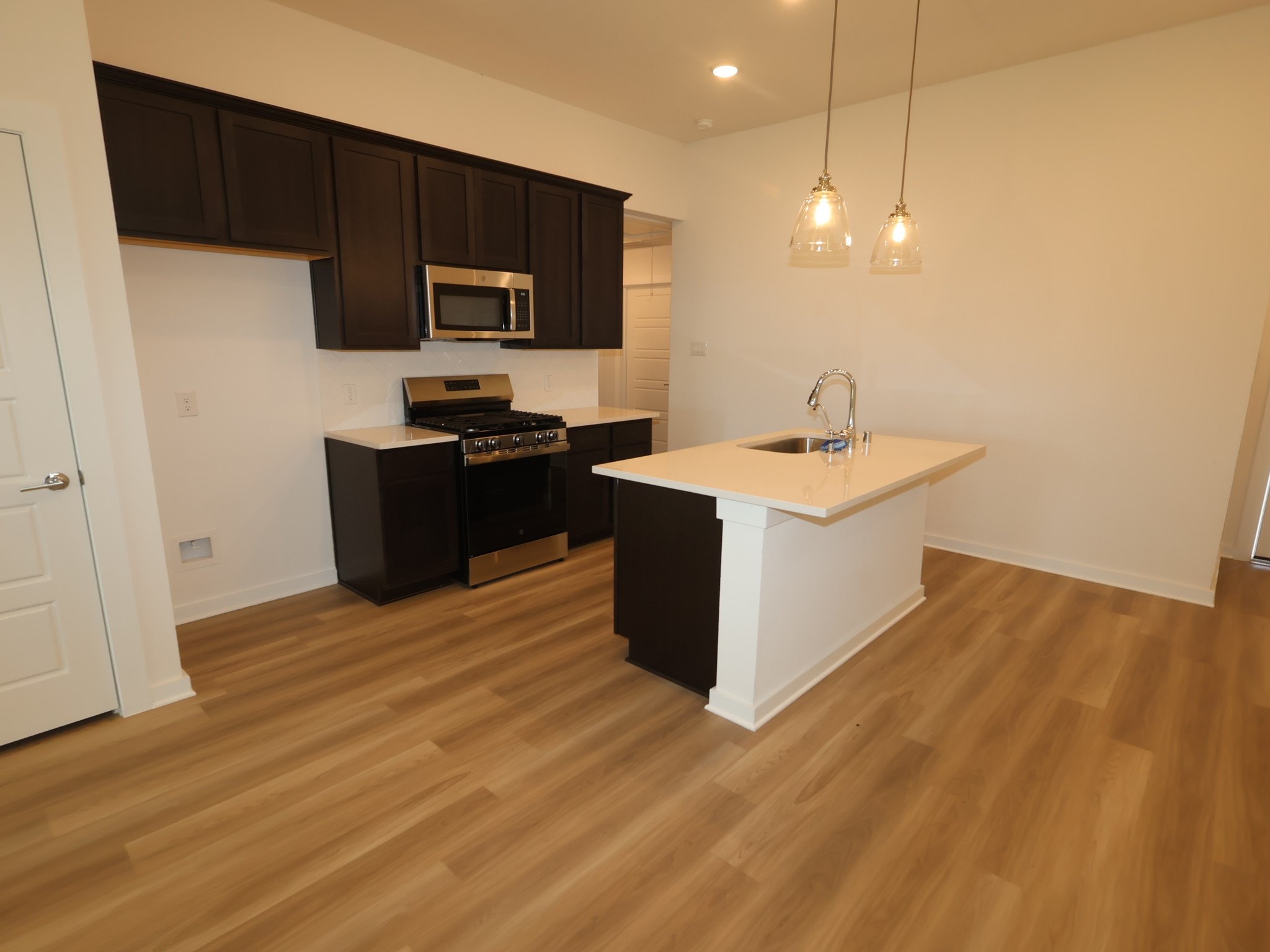 1058 Garnet Star Drive, La Marque, TX 77568 1058 Garnet Star Drive, La Marque, TX 77568