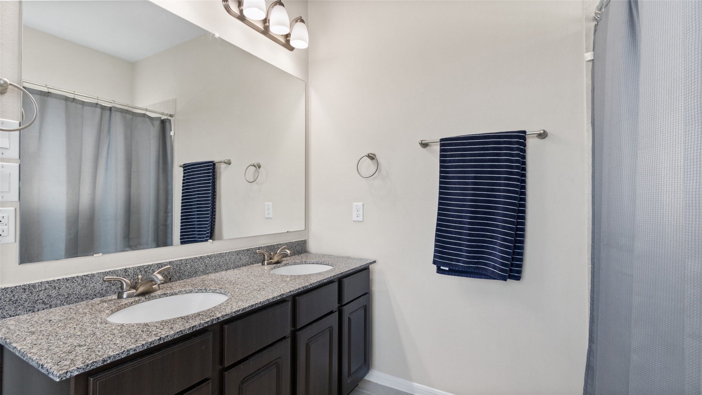 3221 Pepper Stone Court, League City, TX 77539