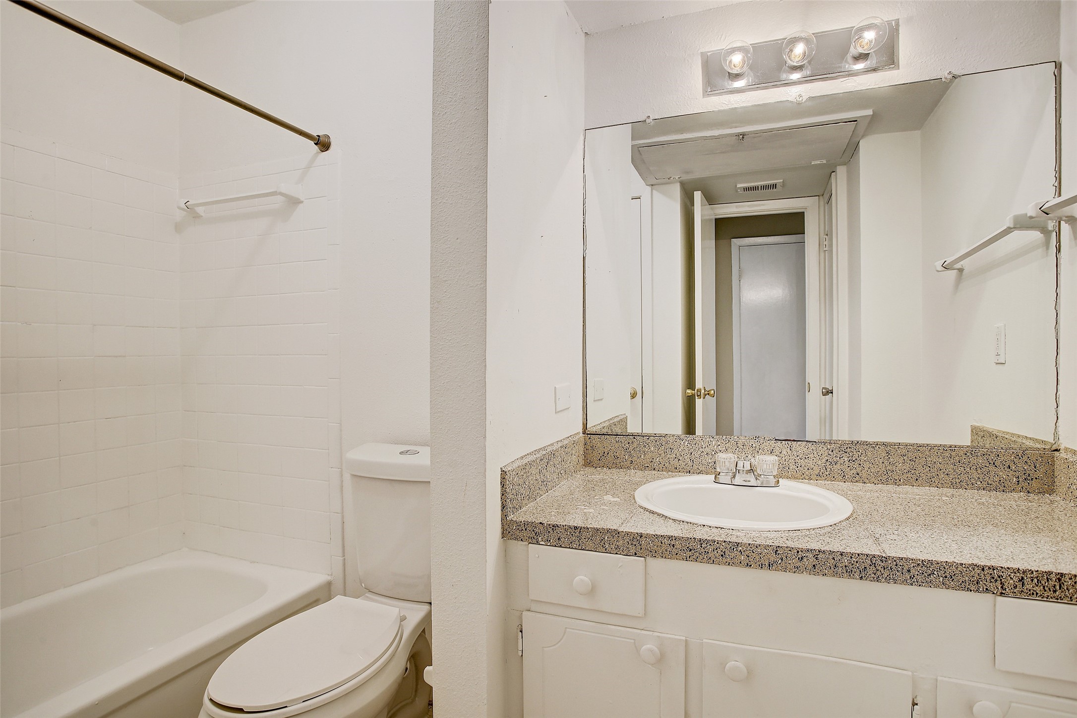 513 Ridge Street, #12, Houston, TX 77009
