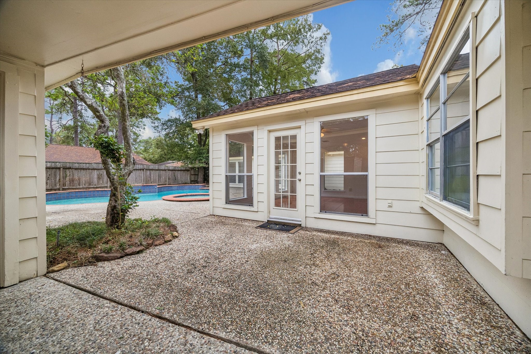 2007 Laurel Hill Drive, Kingwood, TX 77339