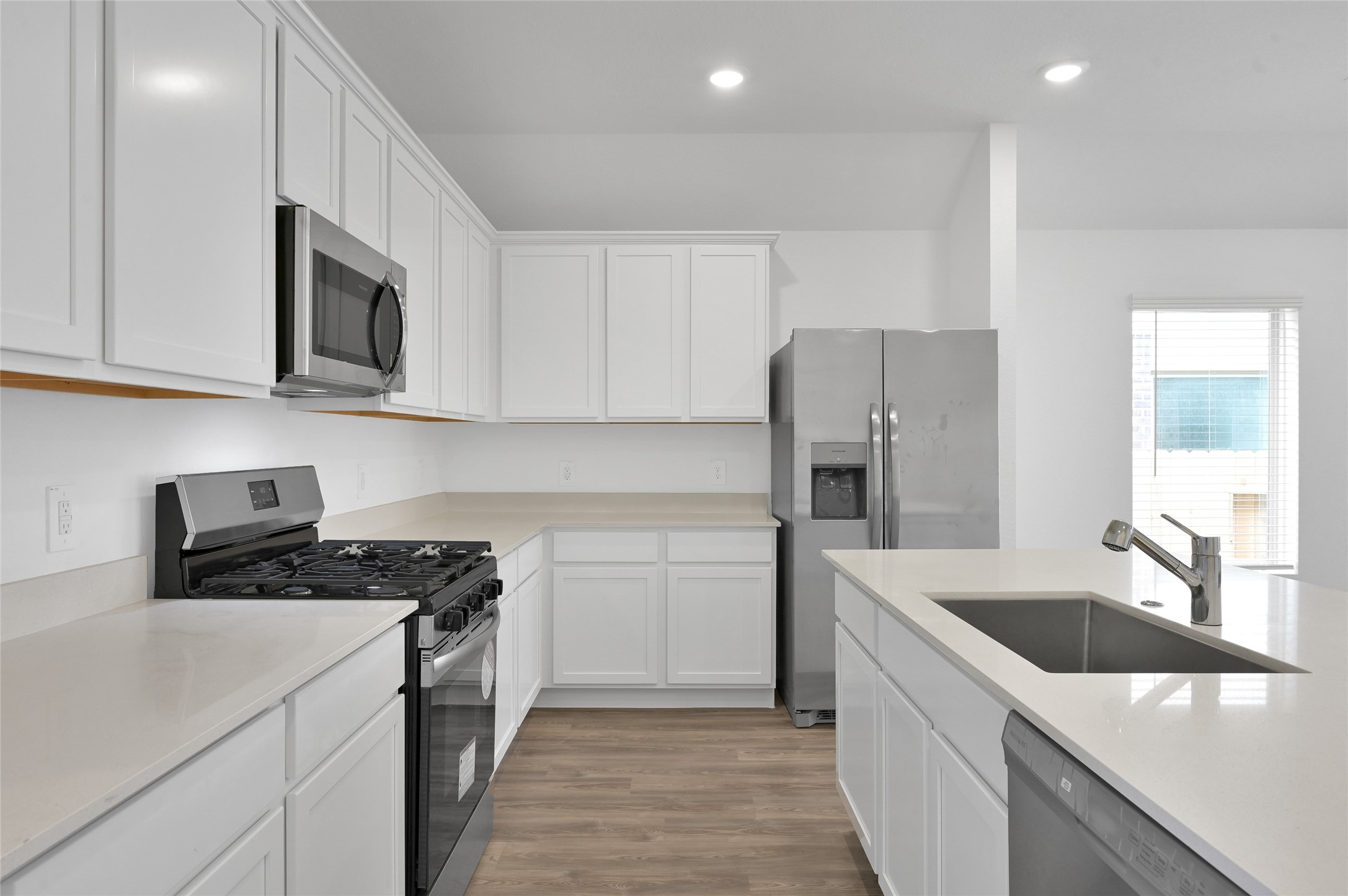 3609 Oakvale Drive, Conroe, TX 77301