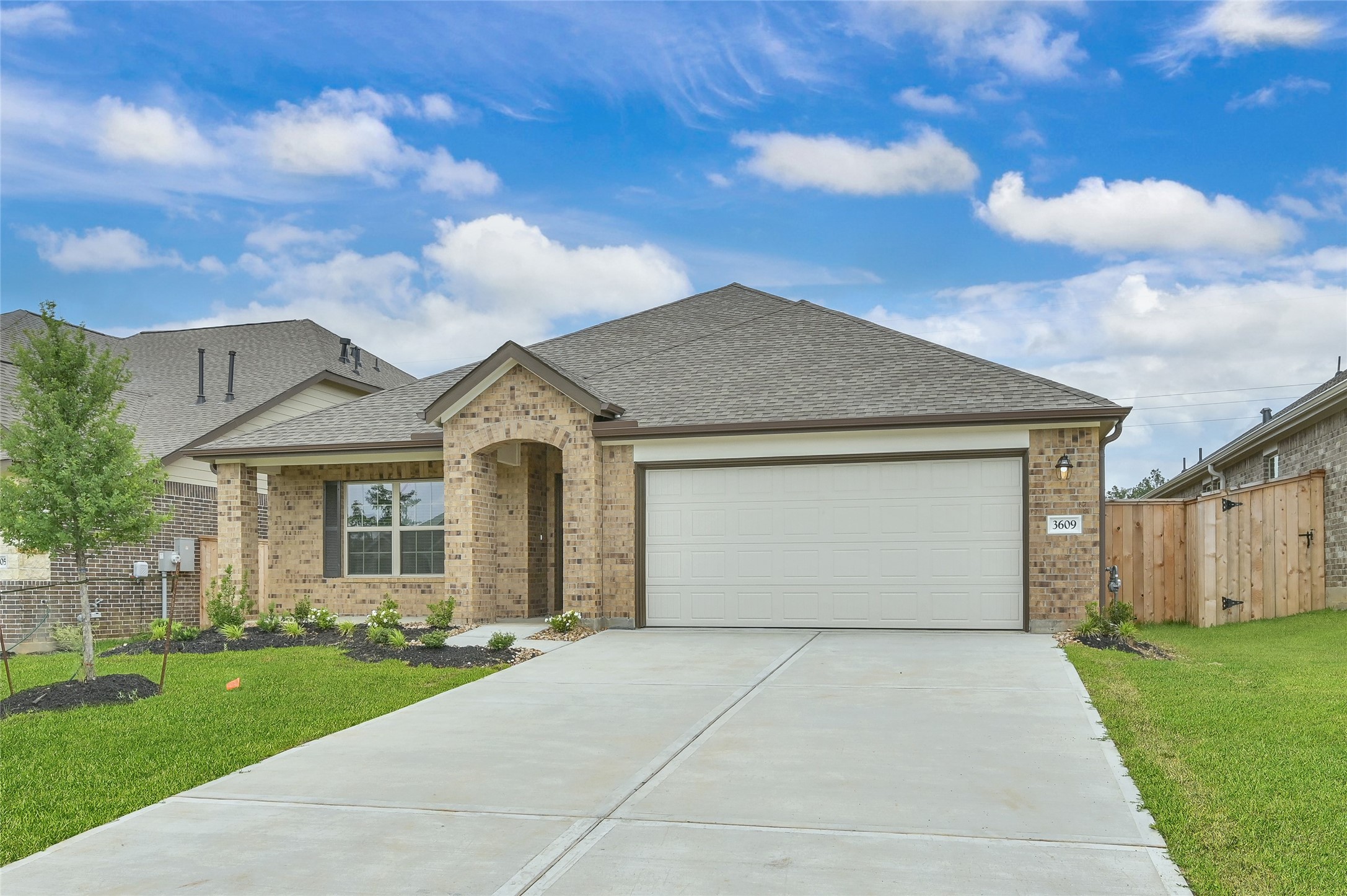 3609 Oakvale Drive, Conroe, TX 77301
