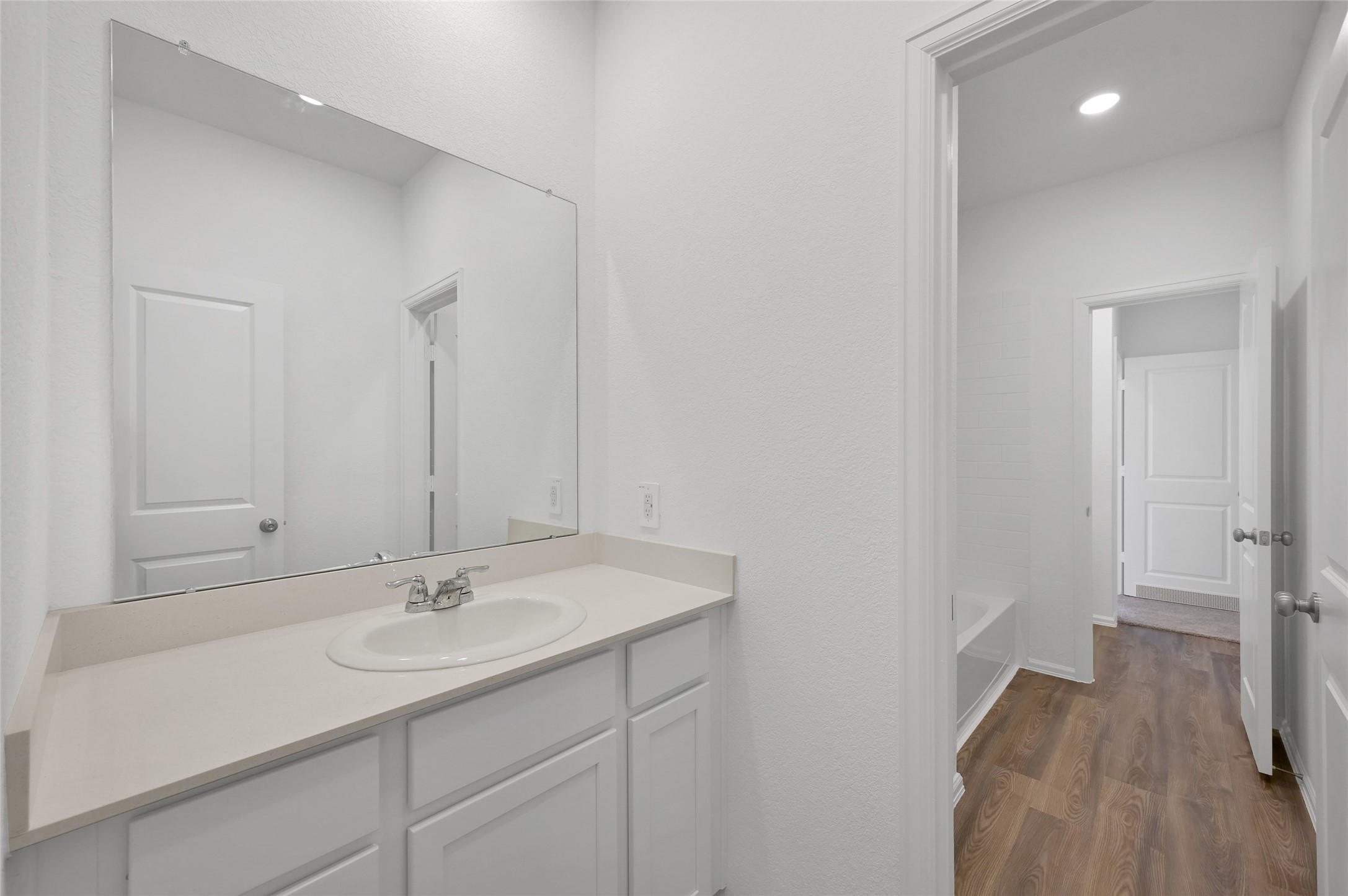 3609 Oakvale Drive, Conroe, TX 77301