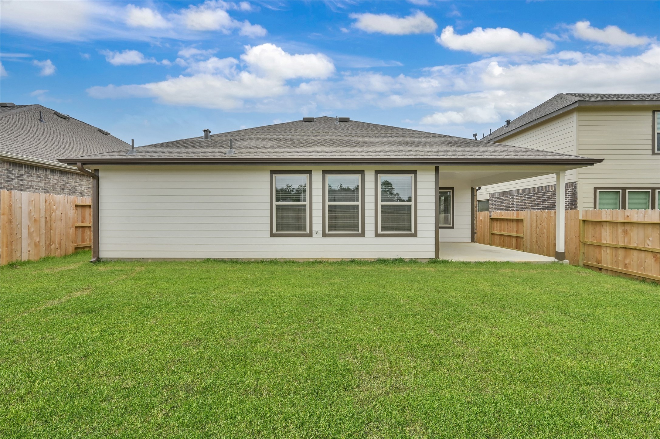 3609 Oakvale Drive, Conroe, TX 77301