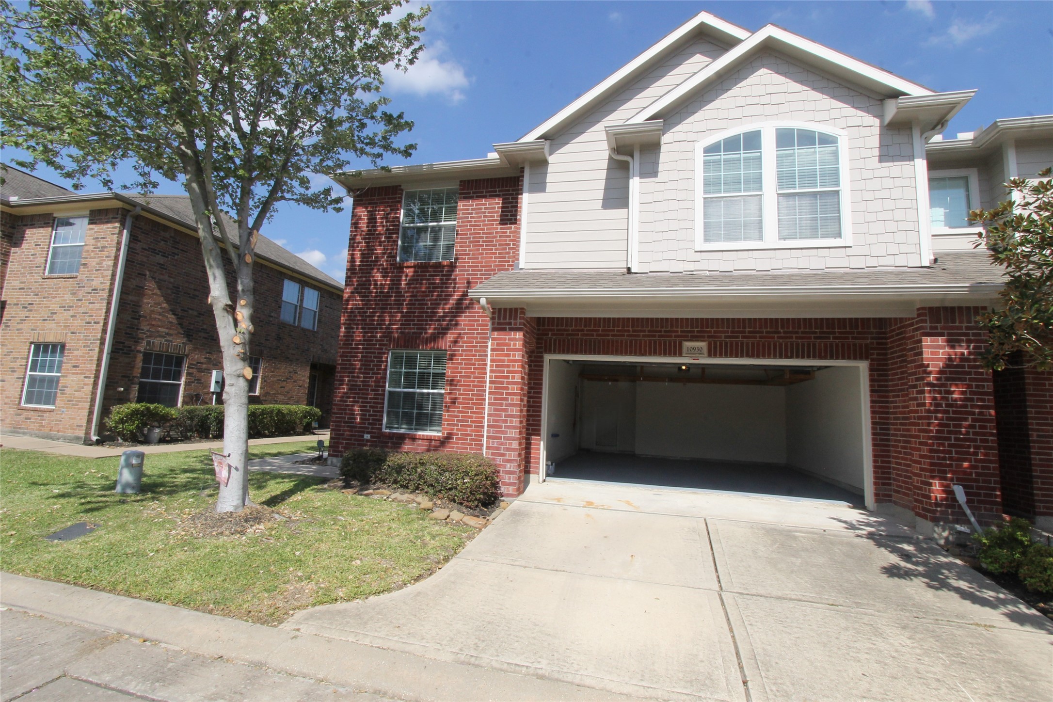 10930 Chazenwood Drive, Houston, TX 77064