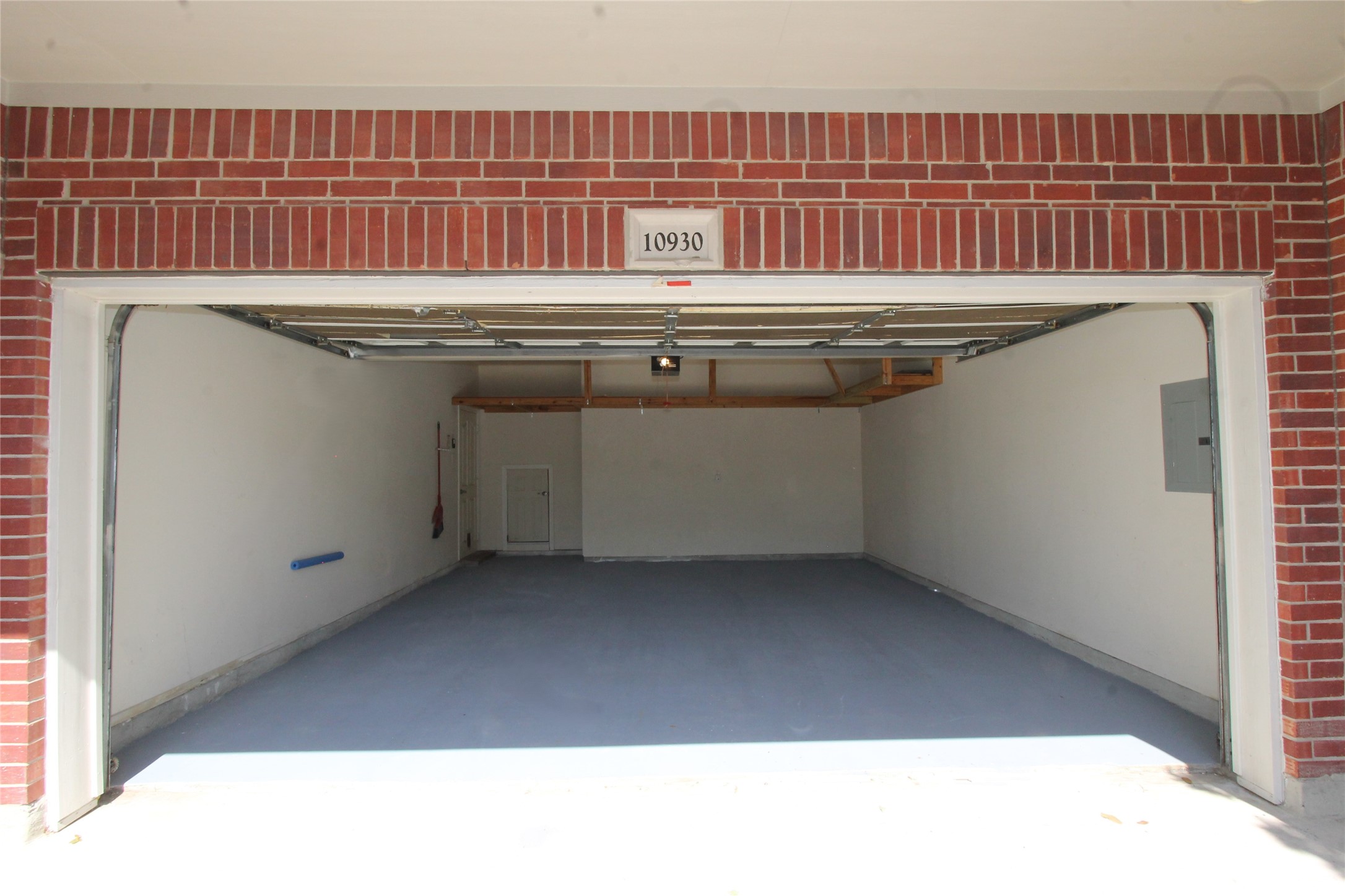 10930 Chazenwood Drive, Houston, TX 77064