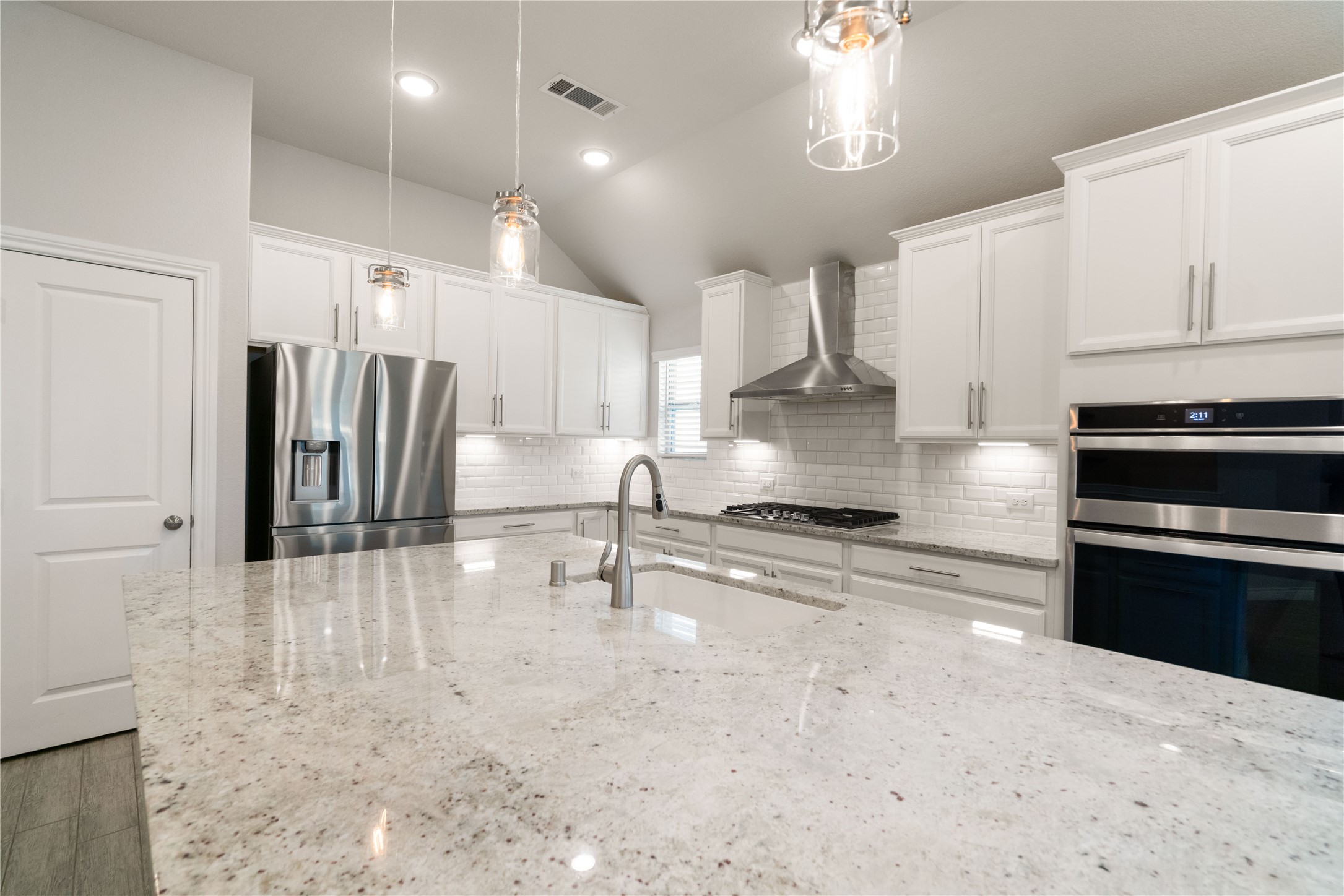 67 Pioneer Canyon Place, Tomball, TX 77375