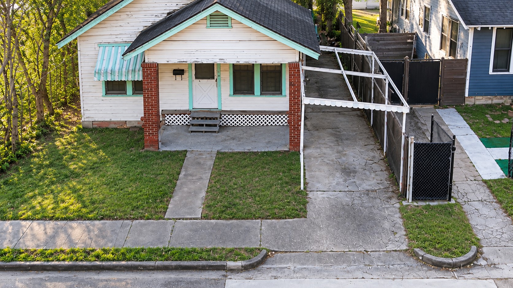 2305 Elysian Street, Houston, TX 77026