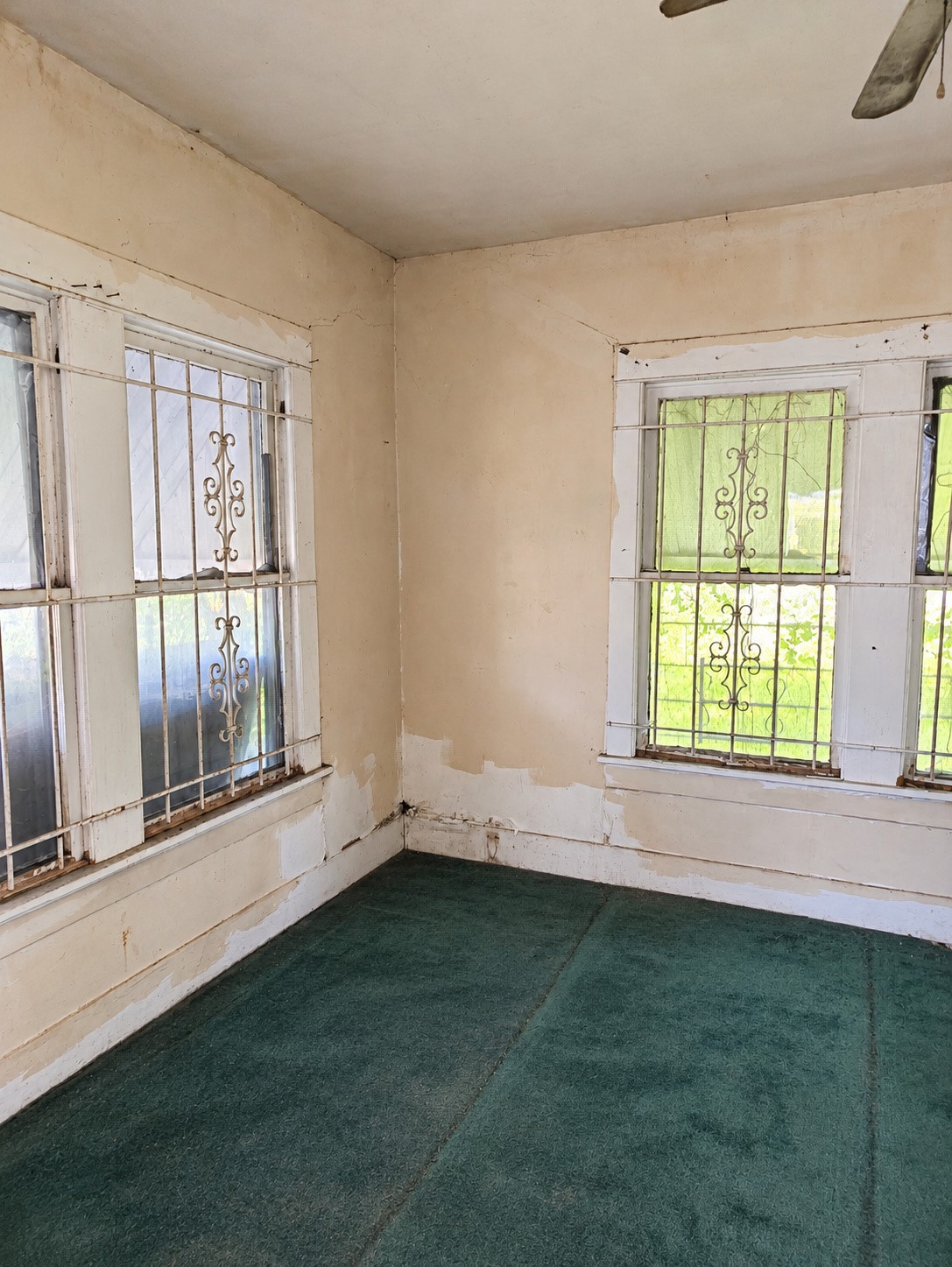 2305 Elysian Street, Houston, TX 77026