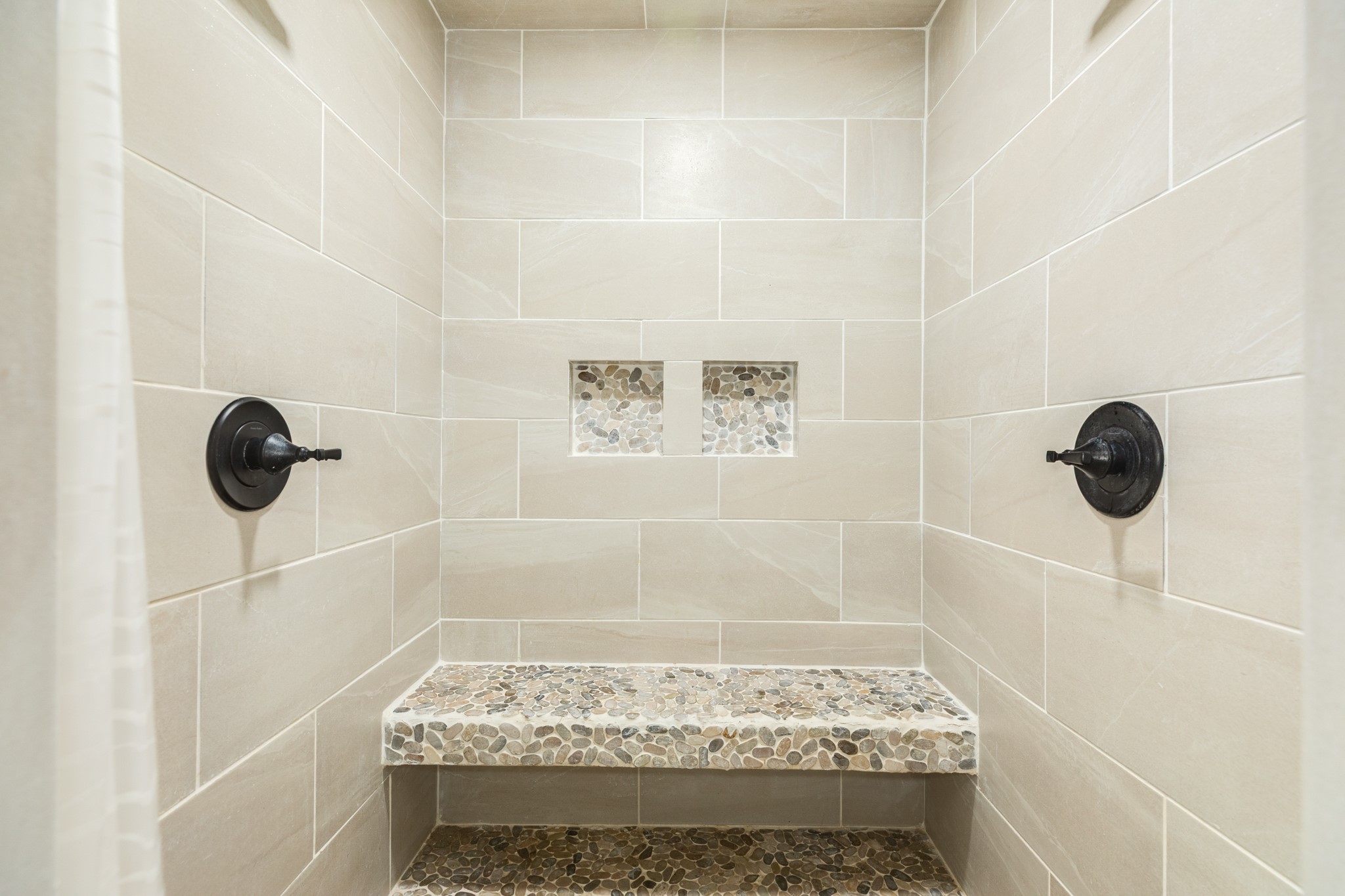 1510 Avenue B, Danbury, TX 77534