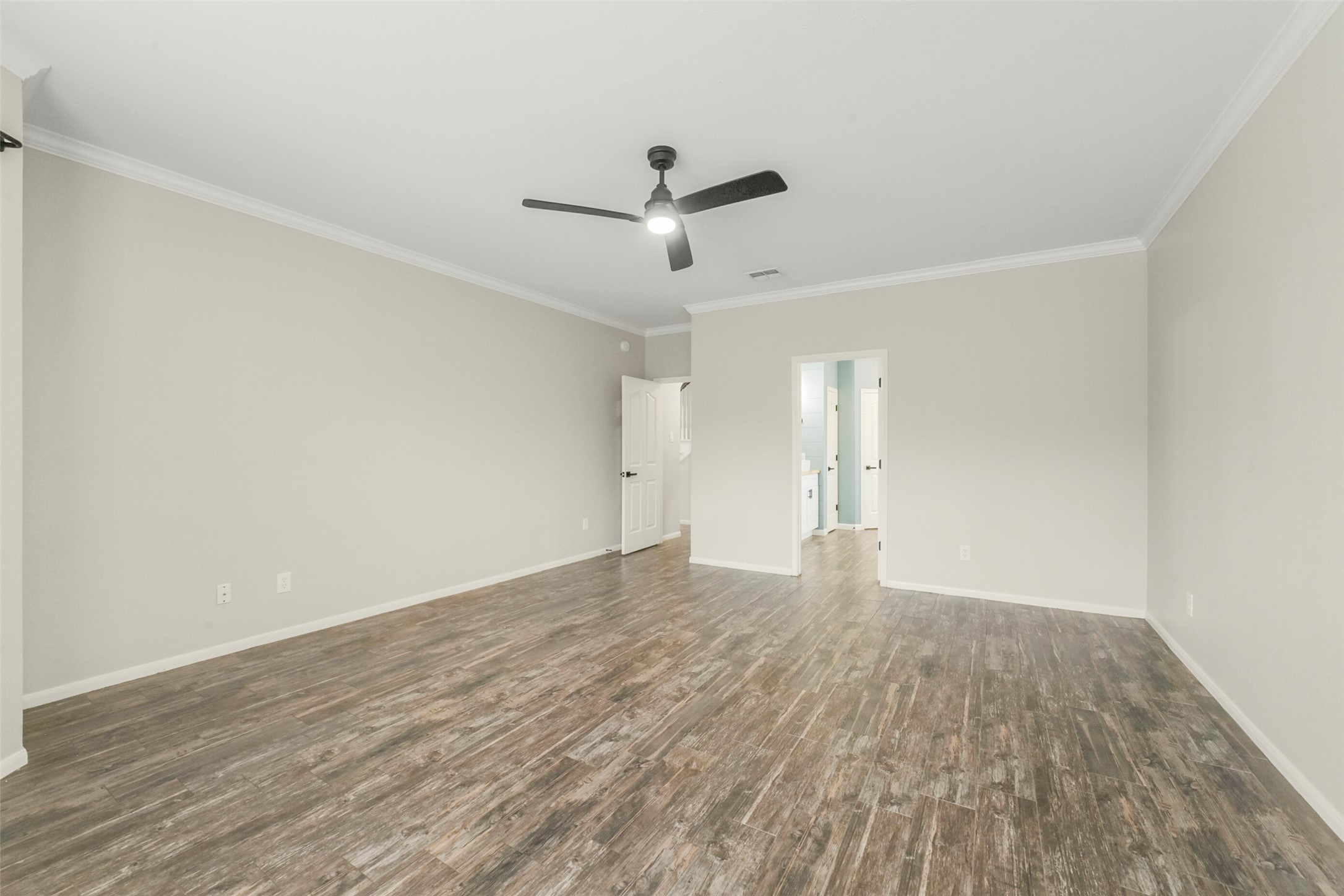 15730 Lake Loop Drive, Cypress, TX 77433