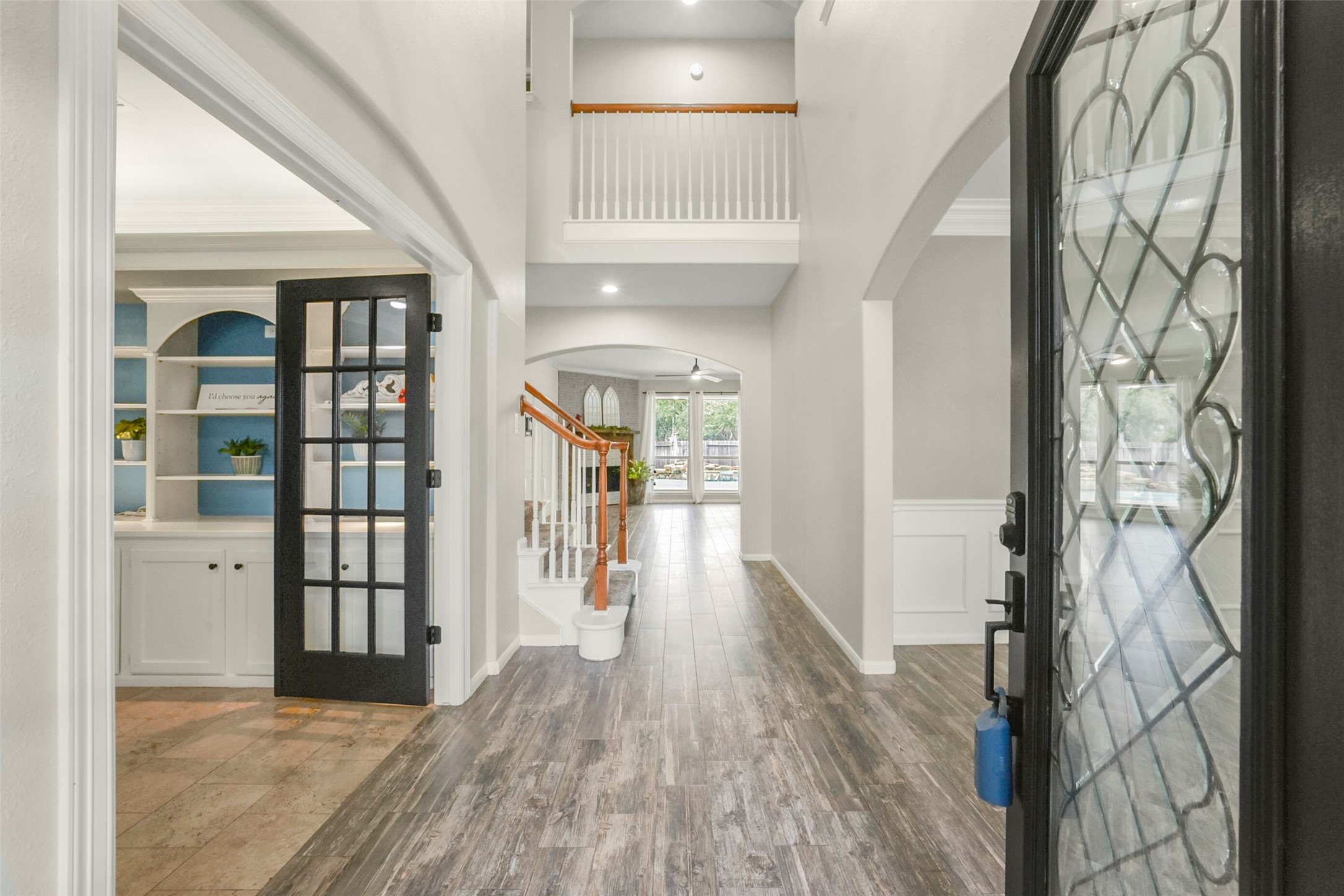 15730 Lake Loop Drive, Cypress, TX 77433