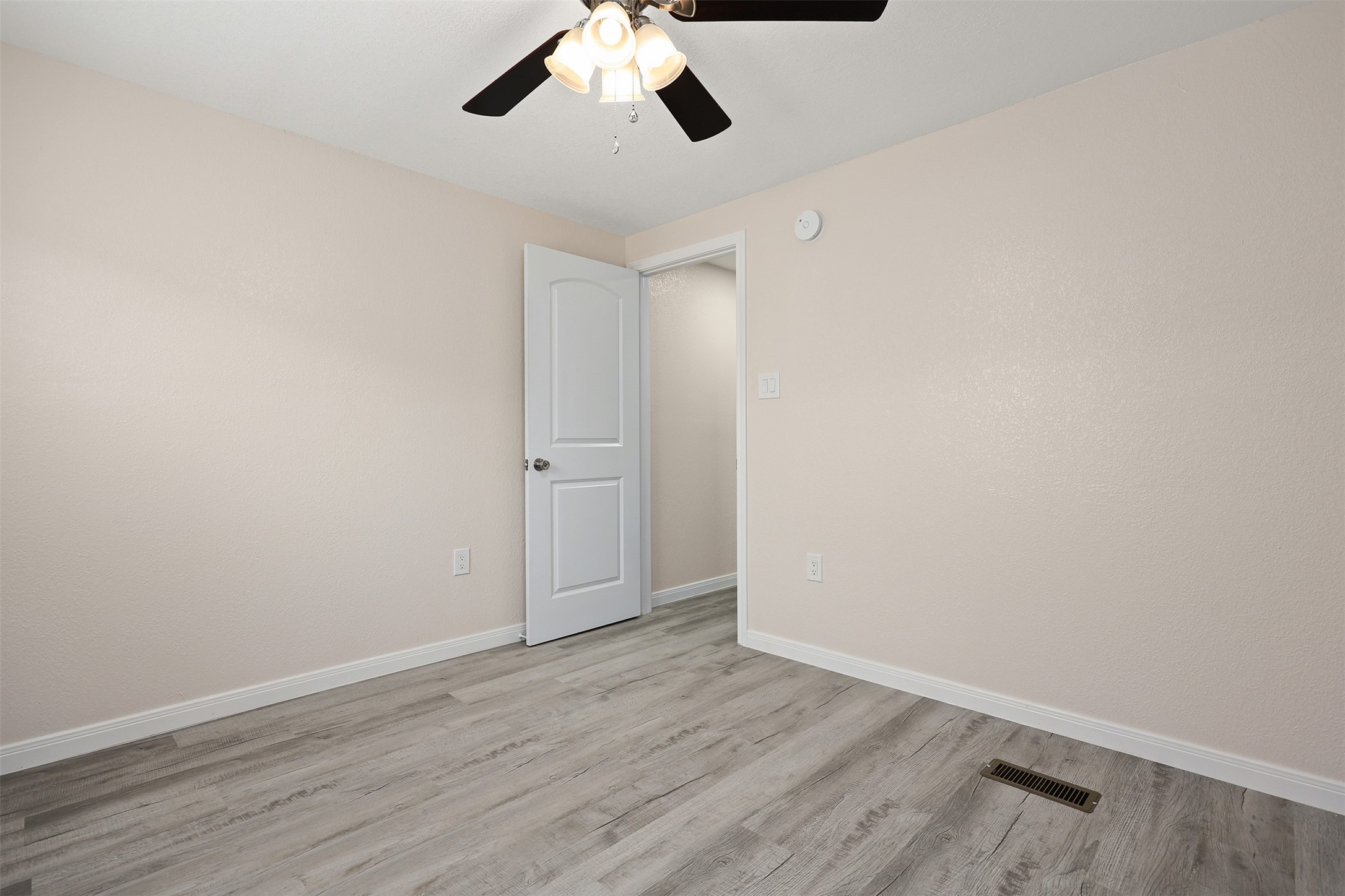 2222 N Austin Avenue, #30, Pearland, TX 77581