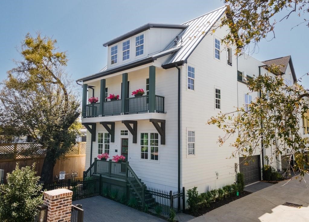 The understated elegance of the Urban Farmhouse design. The understated elegance of the Urban Farmhouse design.