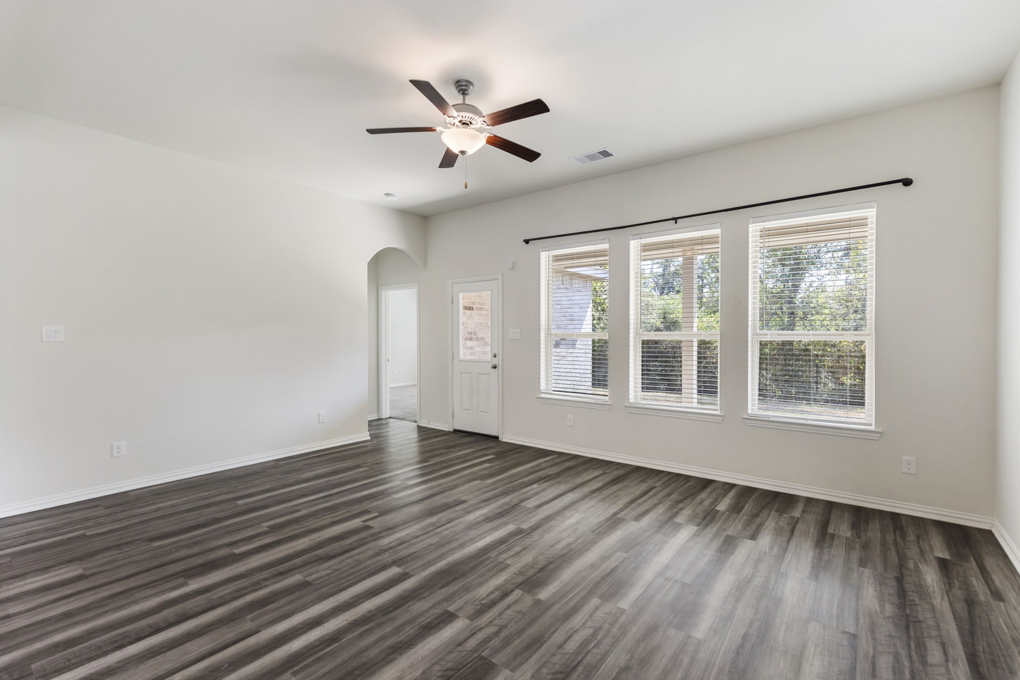28068 Dove Chase Drive, Spring, TX 77386