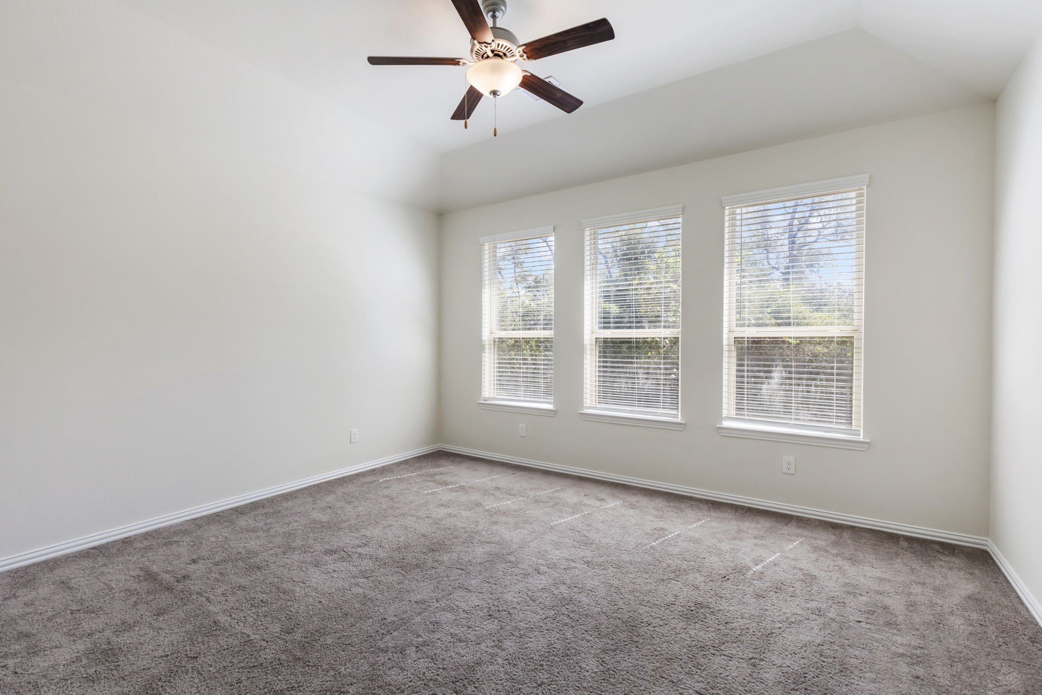 28068 Dove Chase Drive, Spring, TX 77386