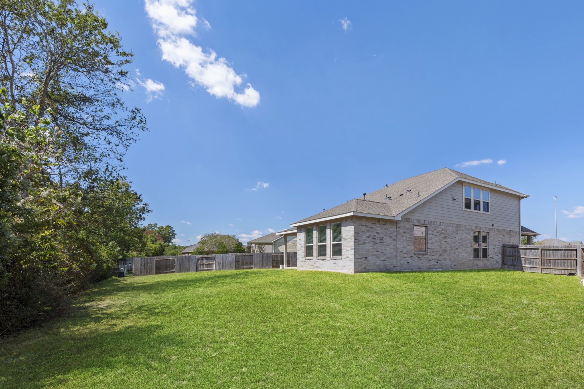 28068 Dove Chase Drive, Spring, TX 77386