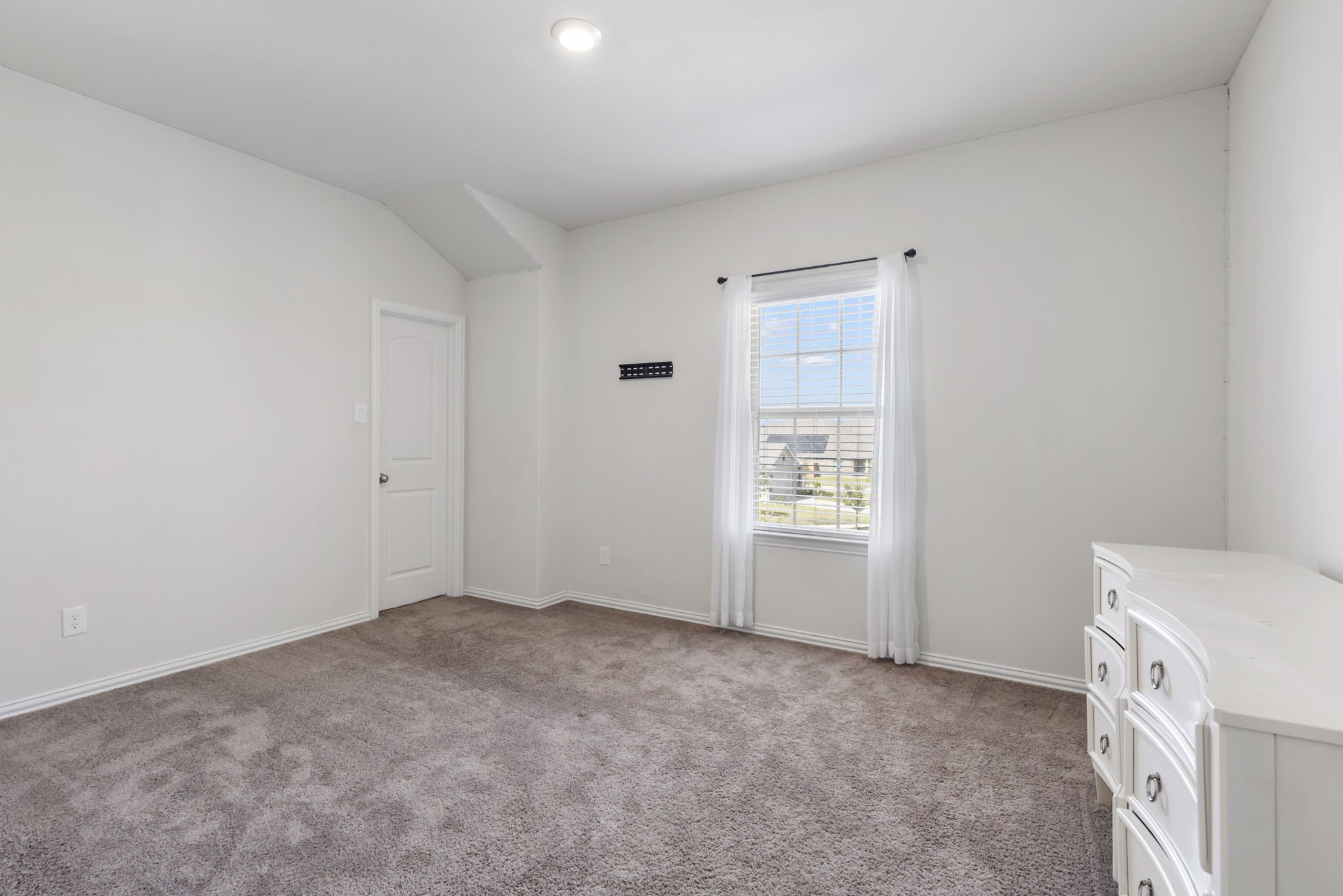 28068 Dove Chase Drive, Spring, TX 77386