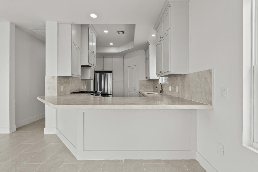 512 2nd, San Leon, TX 77539