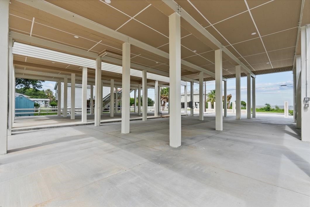 512 2nd, San Leon, TX 77539