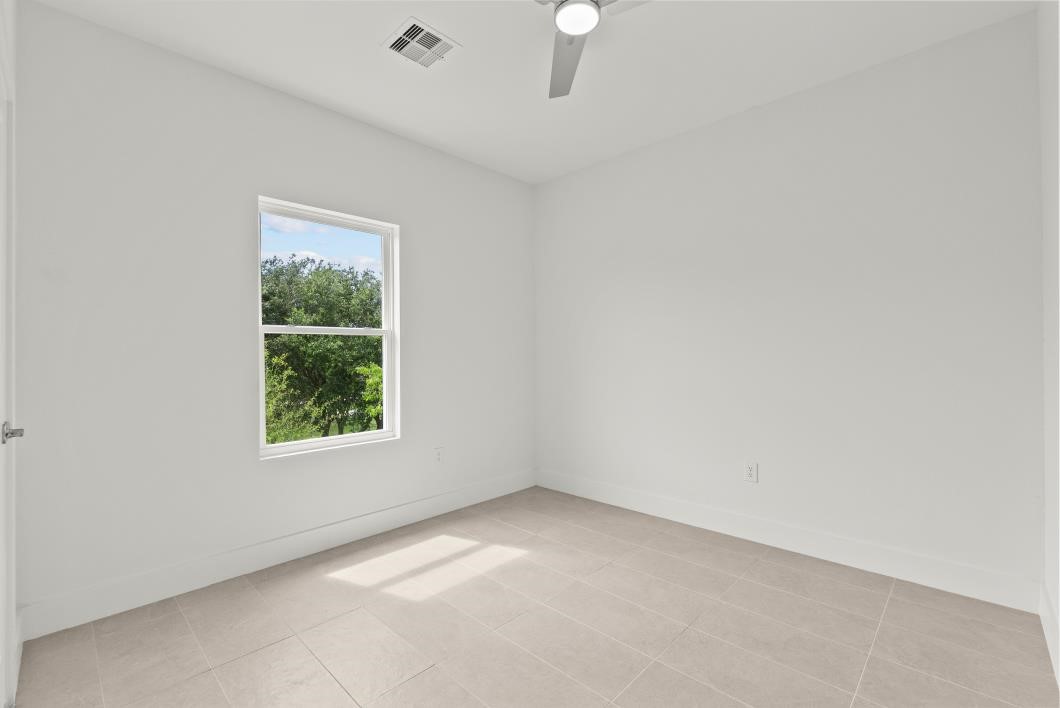 512 2nd, San Leon, TX 77539