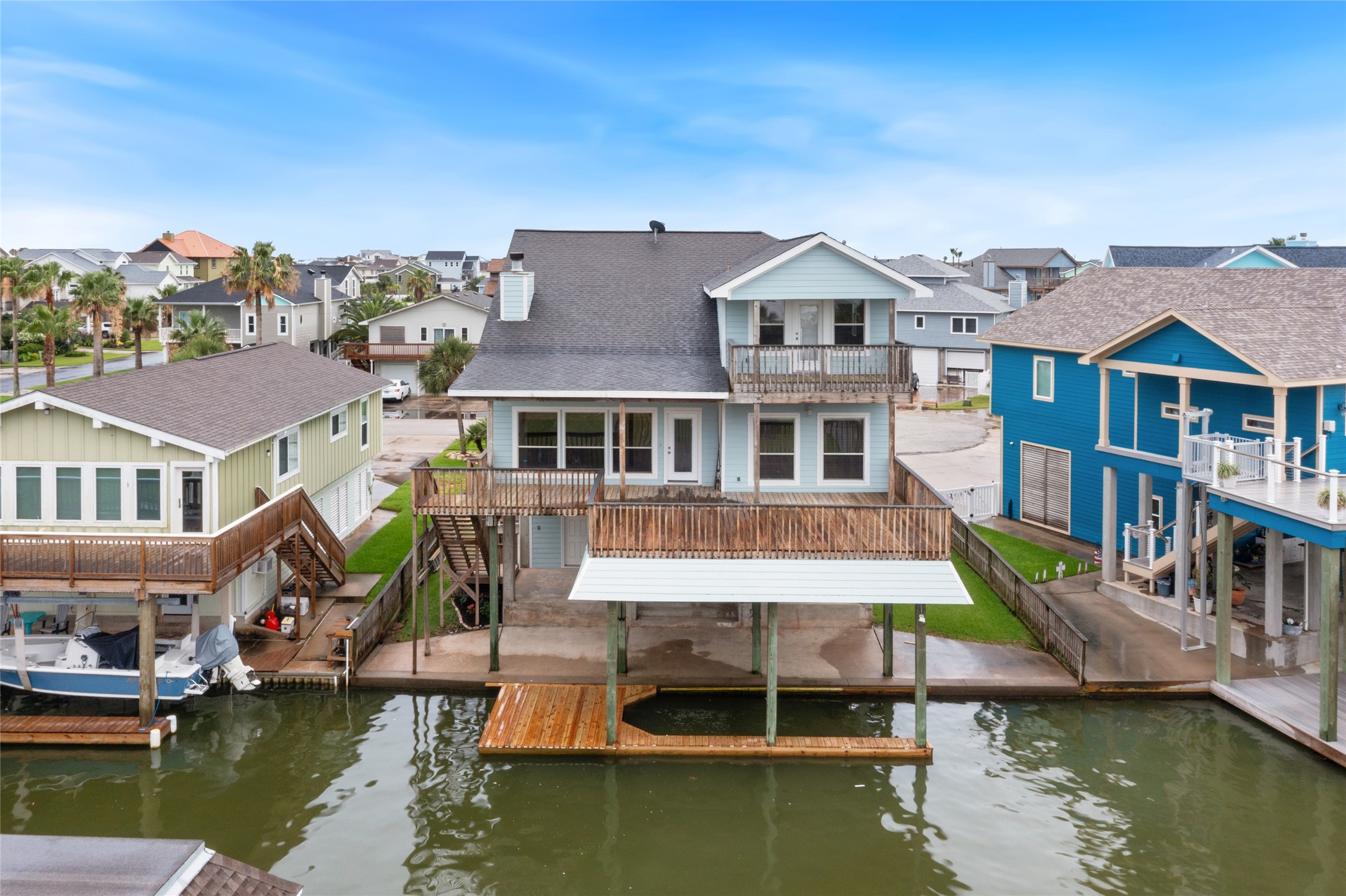 1110 Papeete Street, Tiki Island, TX 77554