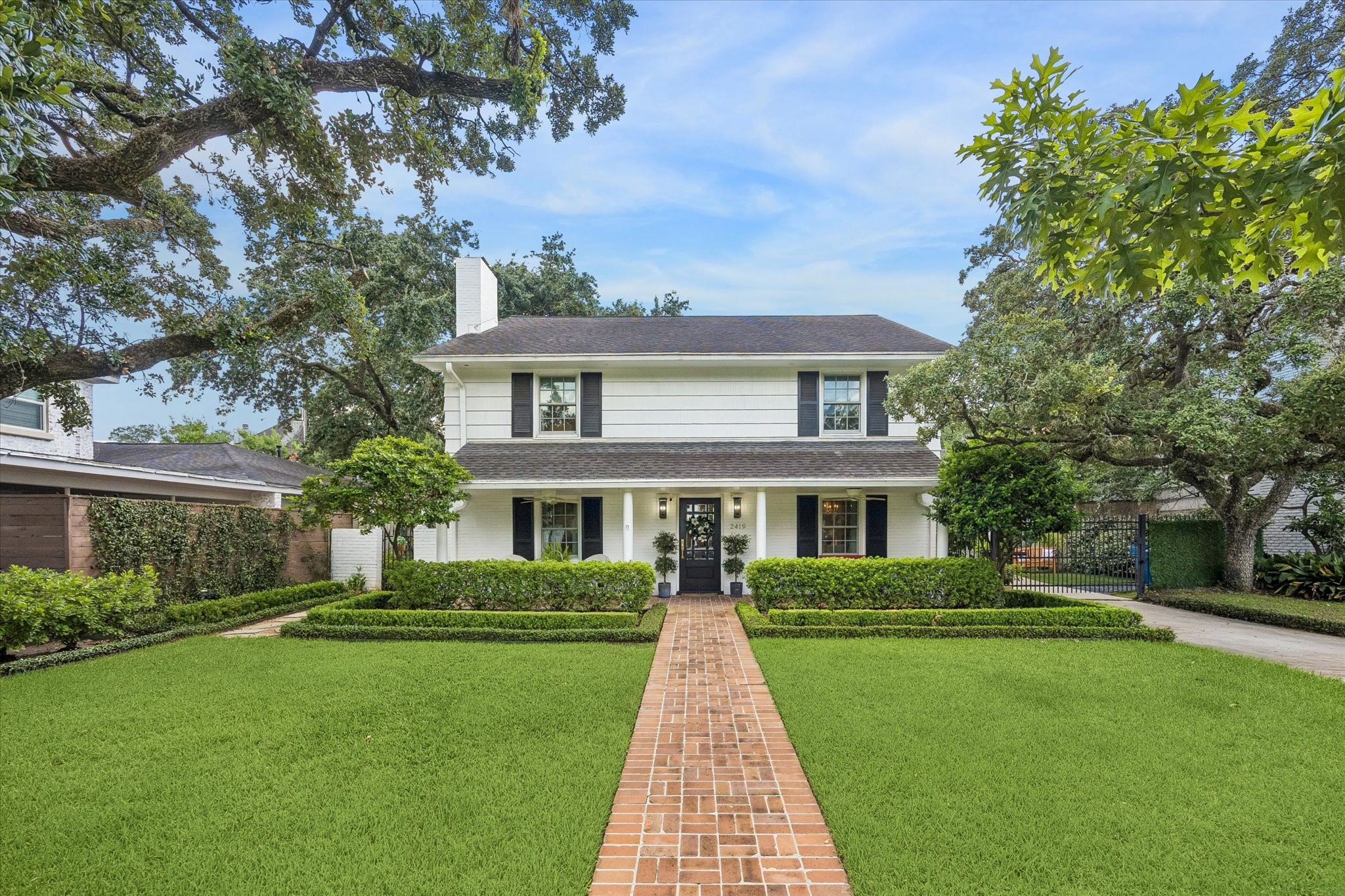 2419 Avalon Place, Houston, TX 77019 2419 Avalon Place, Houston, TX 77019