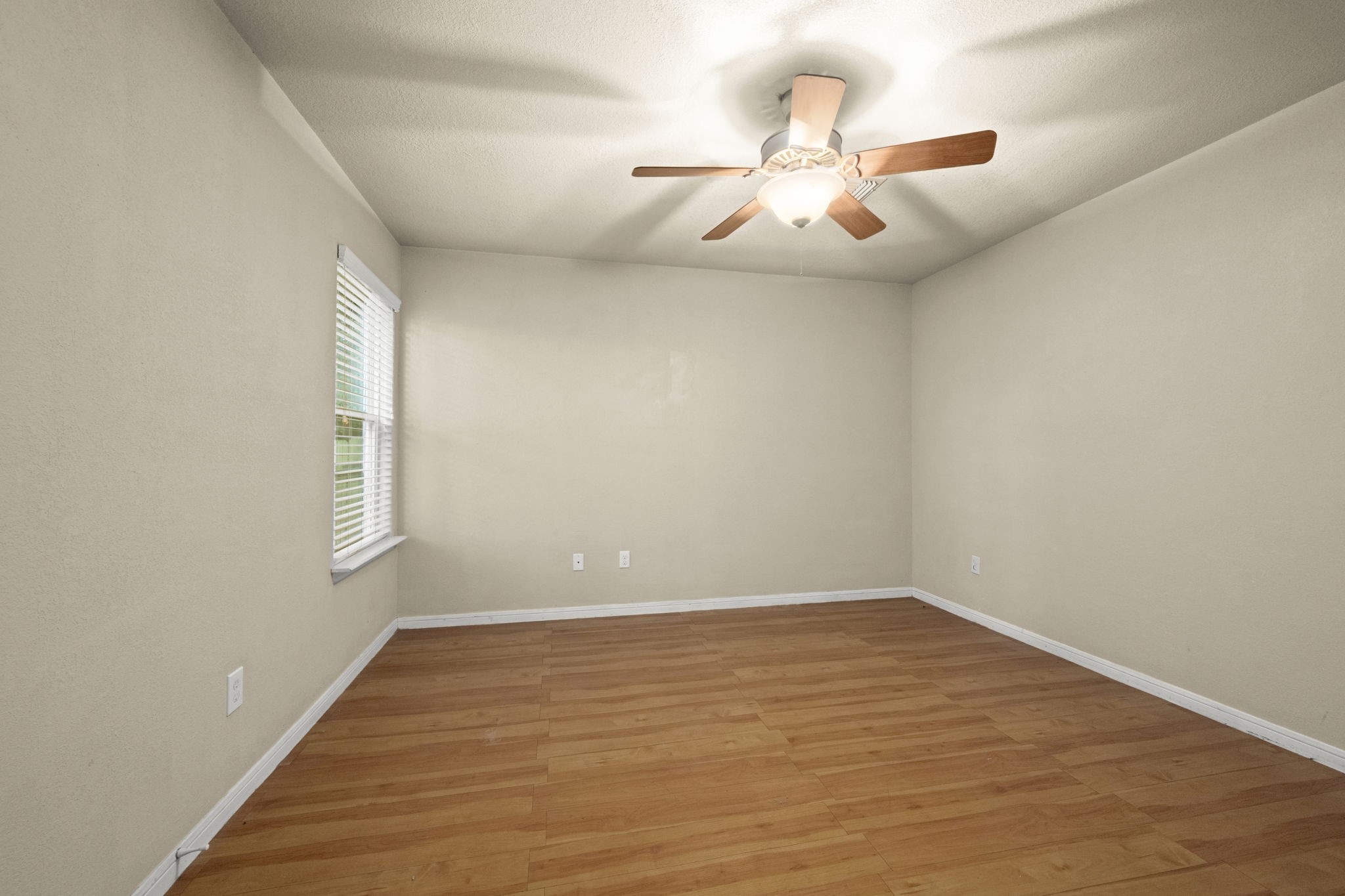 16807 Crestmont, Montgomery, TX 77316