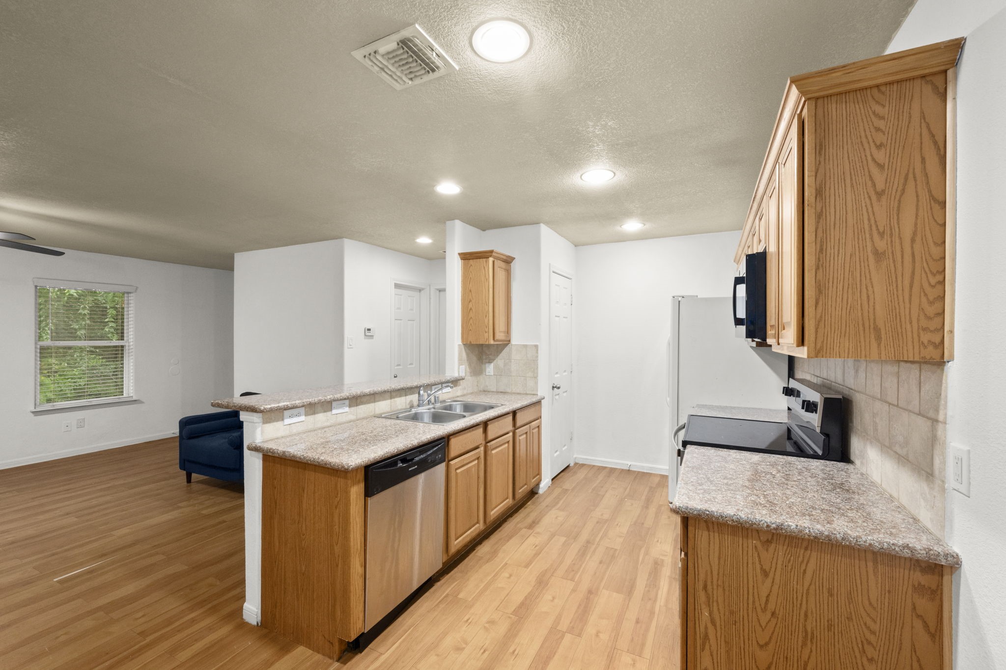 16807 Crestmont, Montgomery, TX 77316