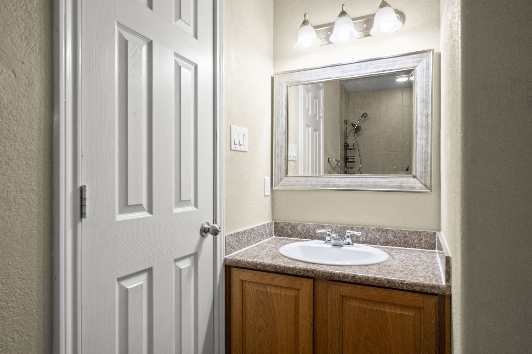16807 Crestmont, Montgomery, TX 77316