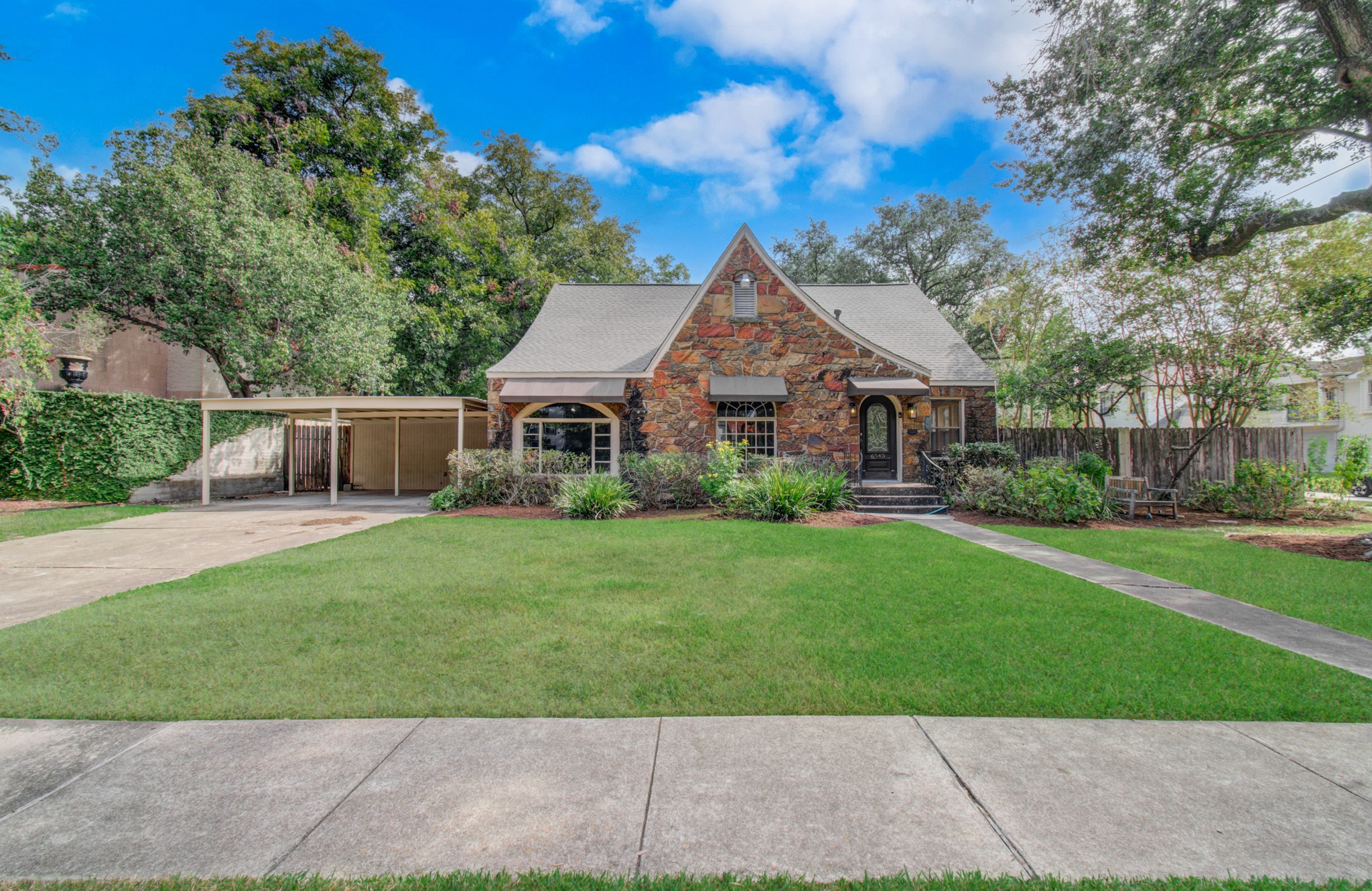 6545 Buffalo Speedway, Houston, TX 77005 6545 Buffalo Speedway, Houston, TX 77005