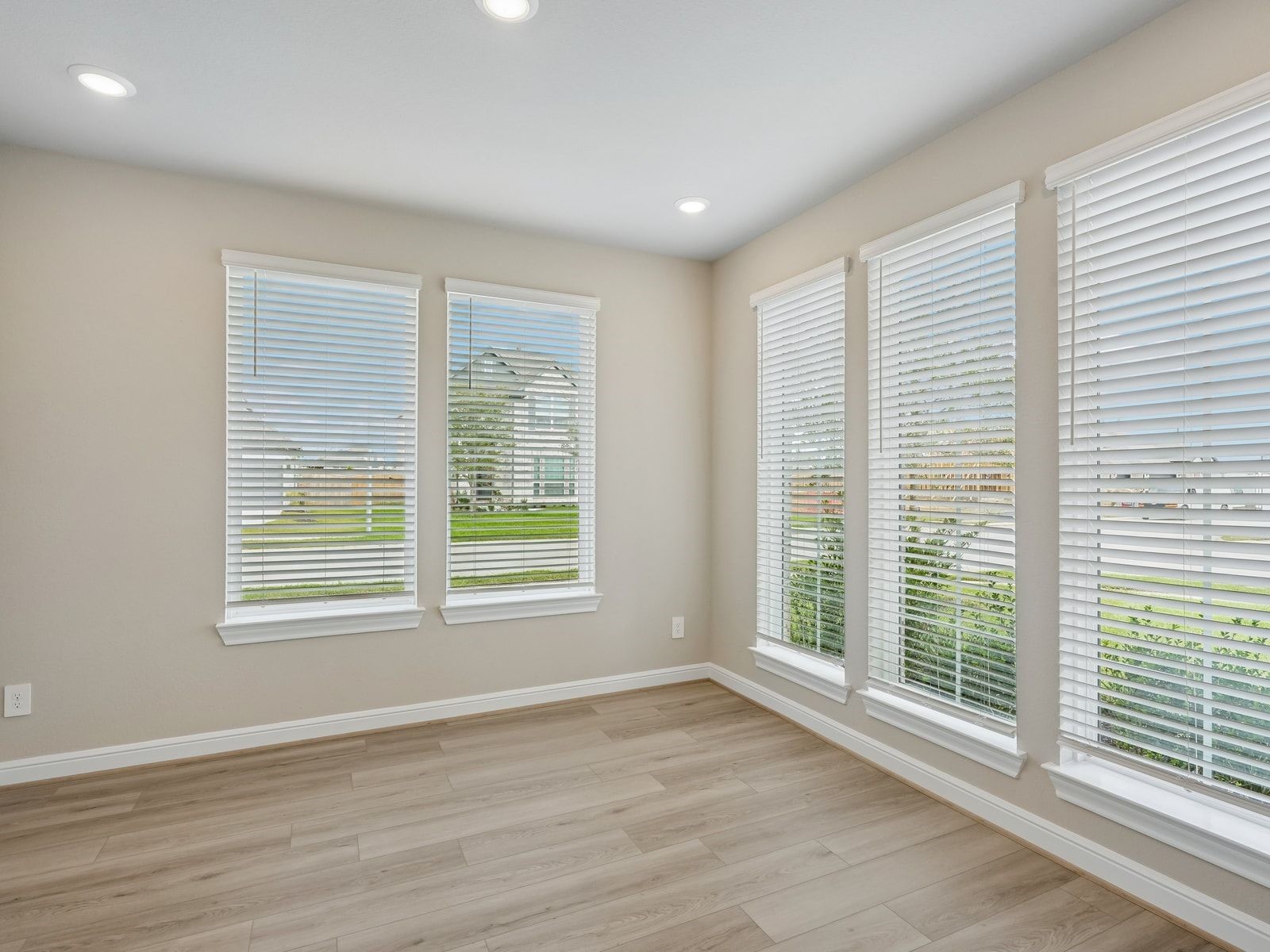 6112 Golden Plover Lane, Pearland, TX 77584