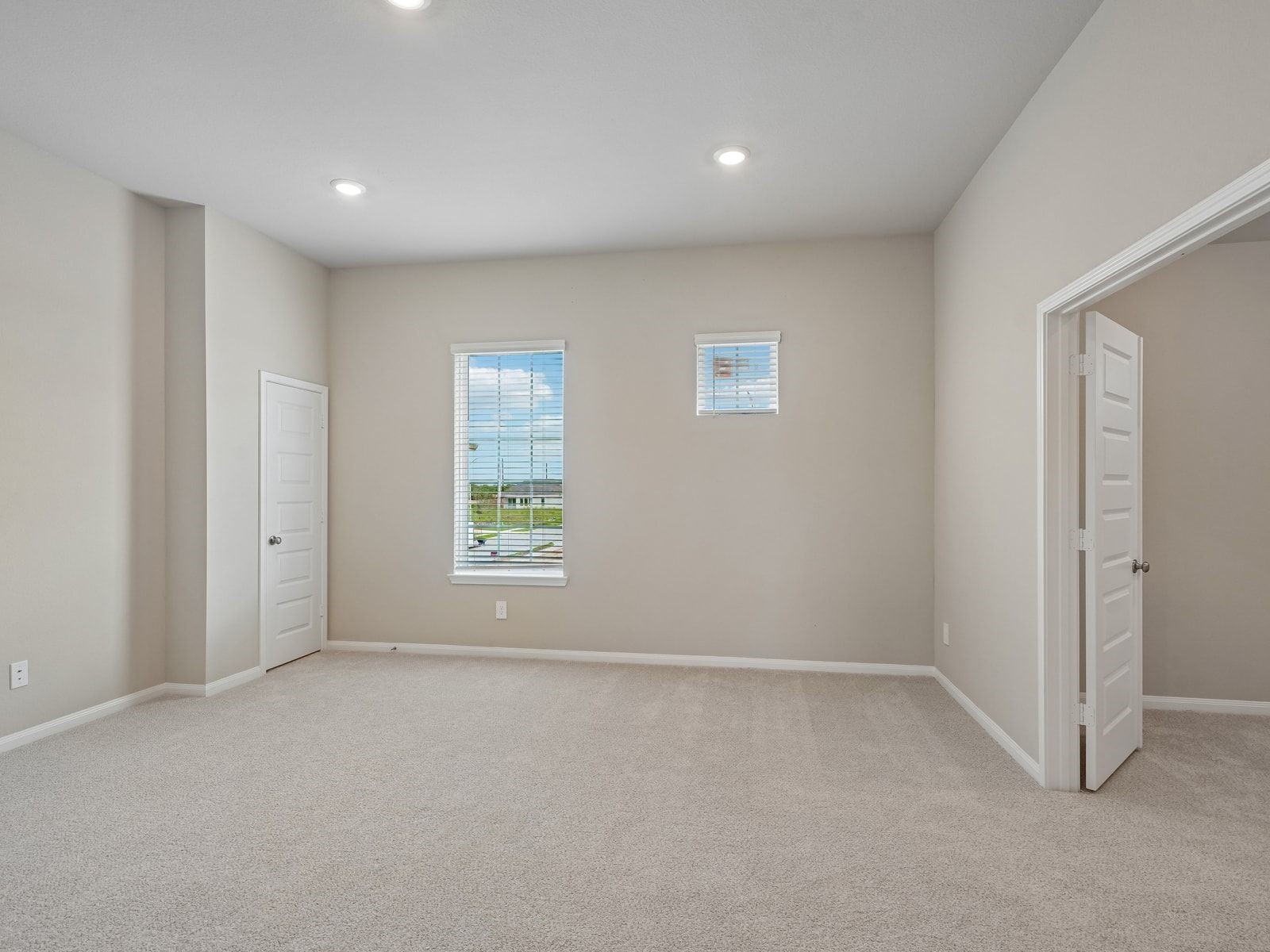 6112 Golden Plover Lane, Pearland, TX 77584