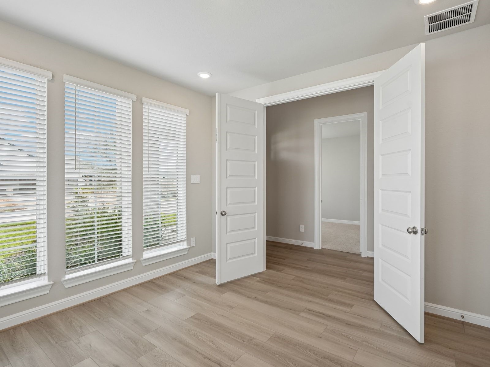 6112 Golden Plover Lane, Pearland, TX 77584