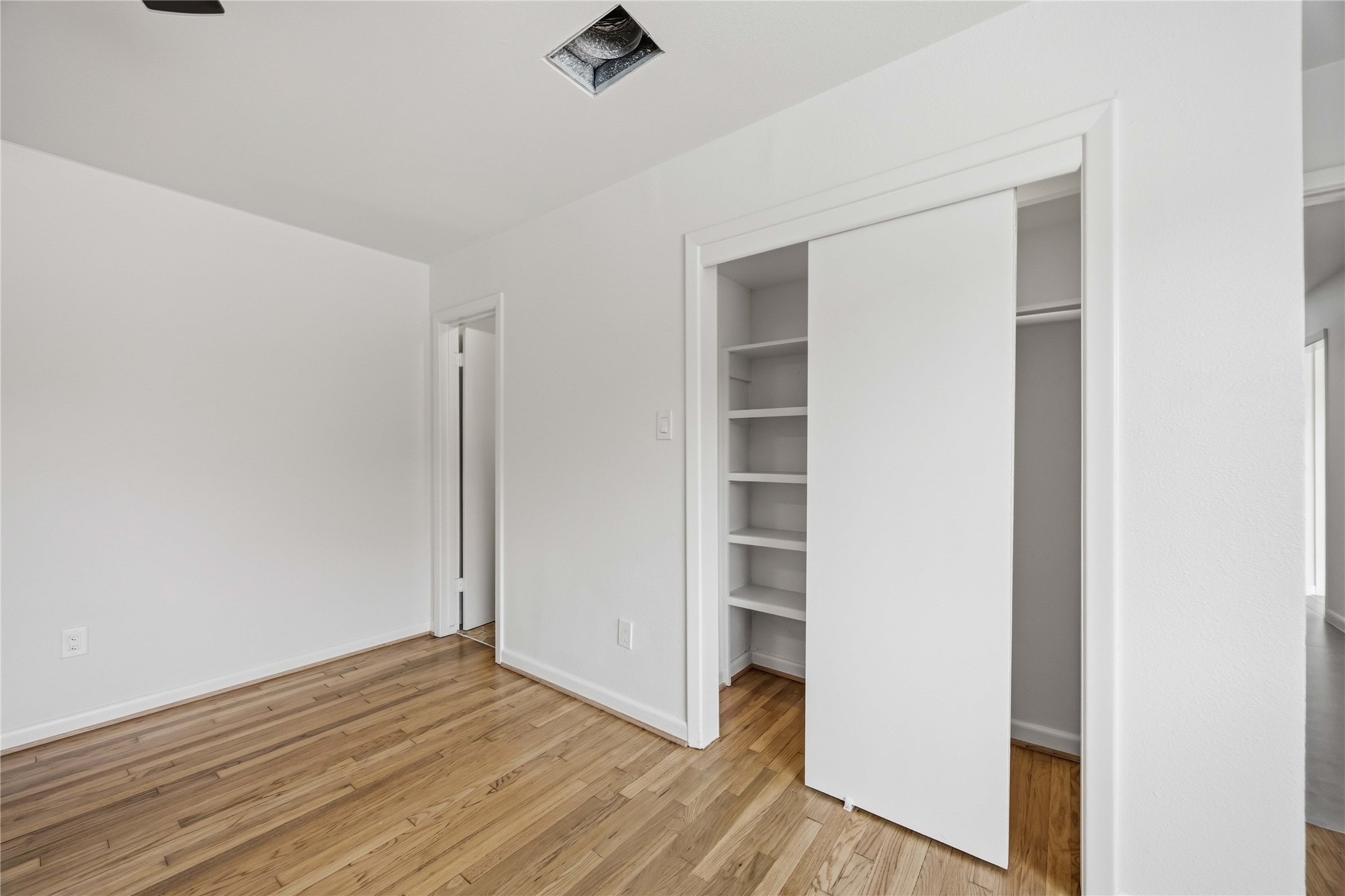 8419 Bluegate Court, Houston, TX 77025