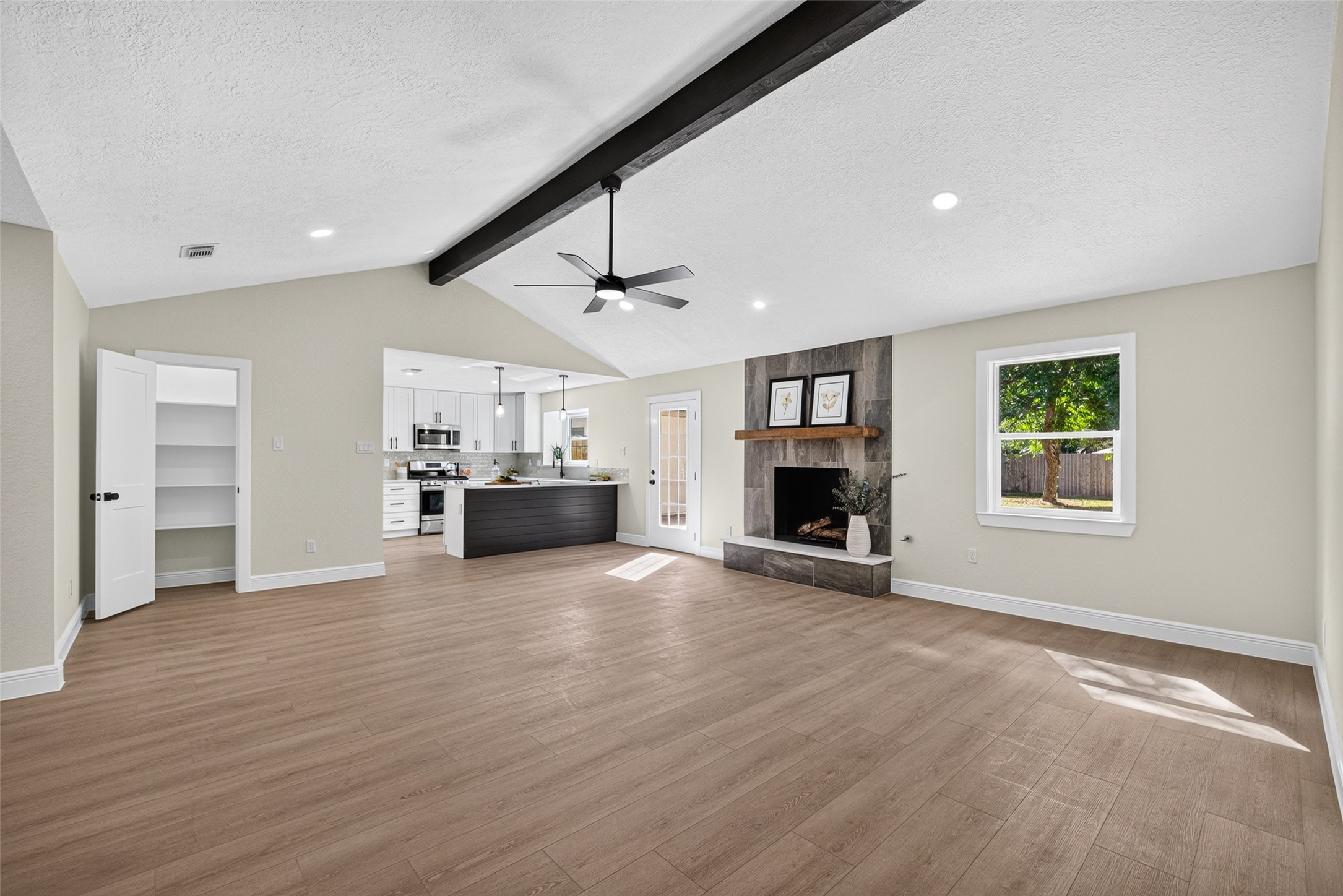 903 Chetwood Circle, League City, TX 77573
