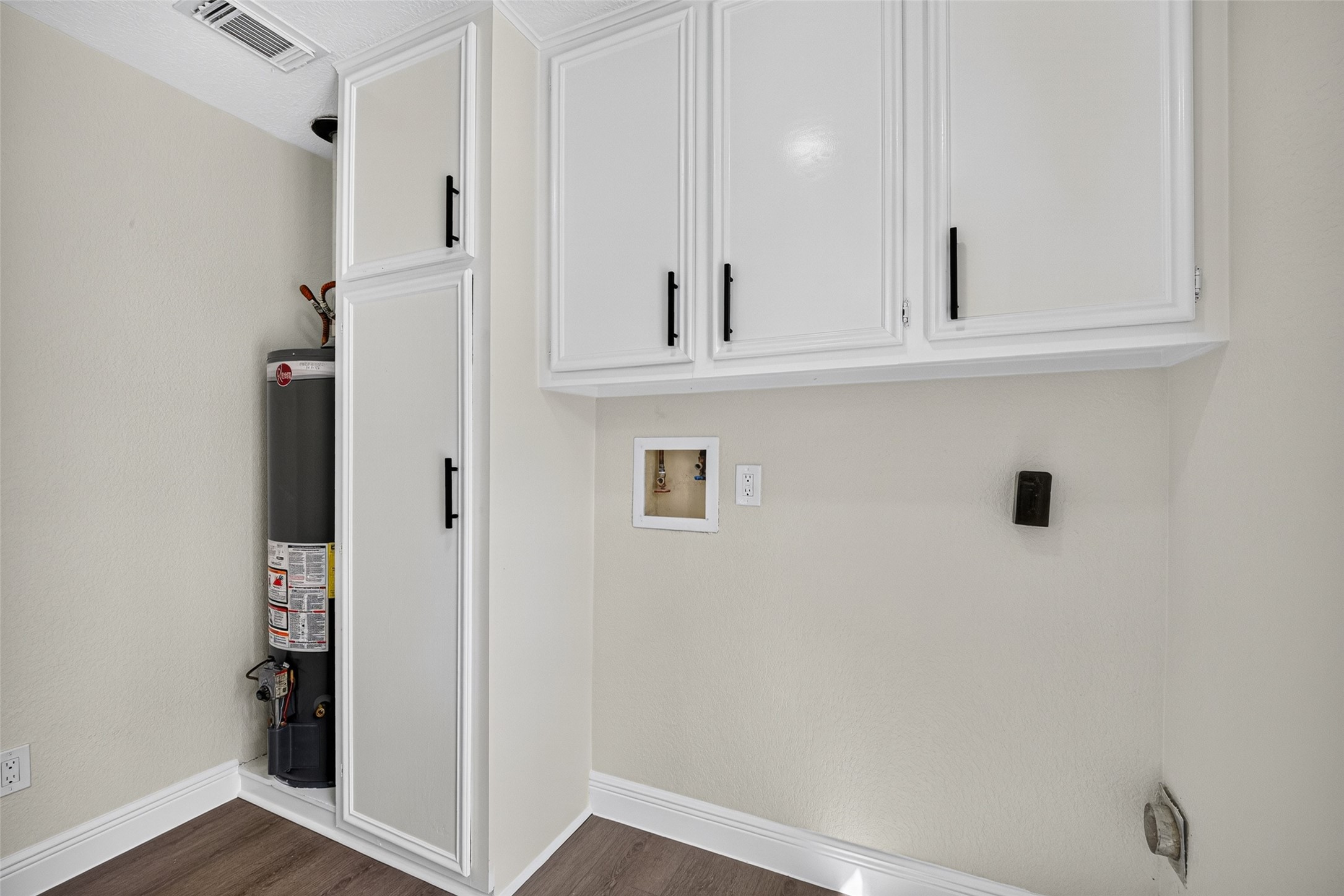 903 Chetwood Circle, League City, TX 77573
