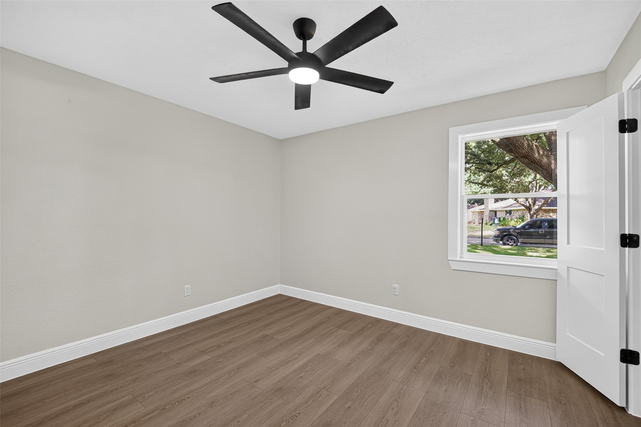 903 Chetwood Circle, League City, TX 77573