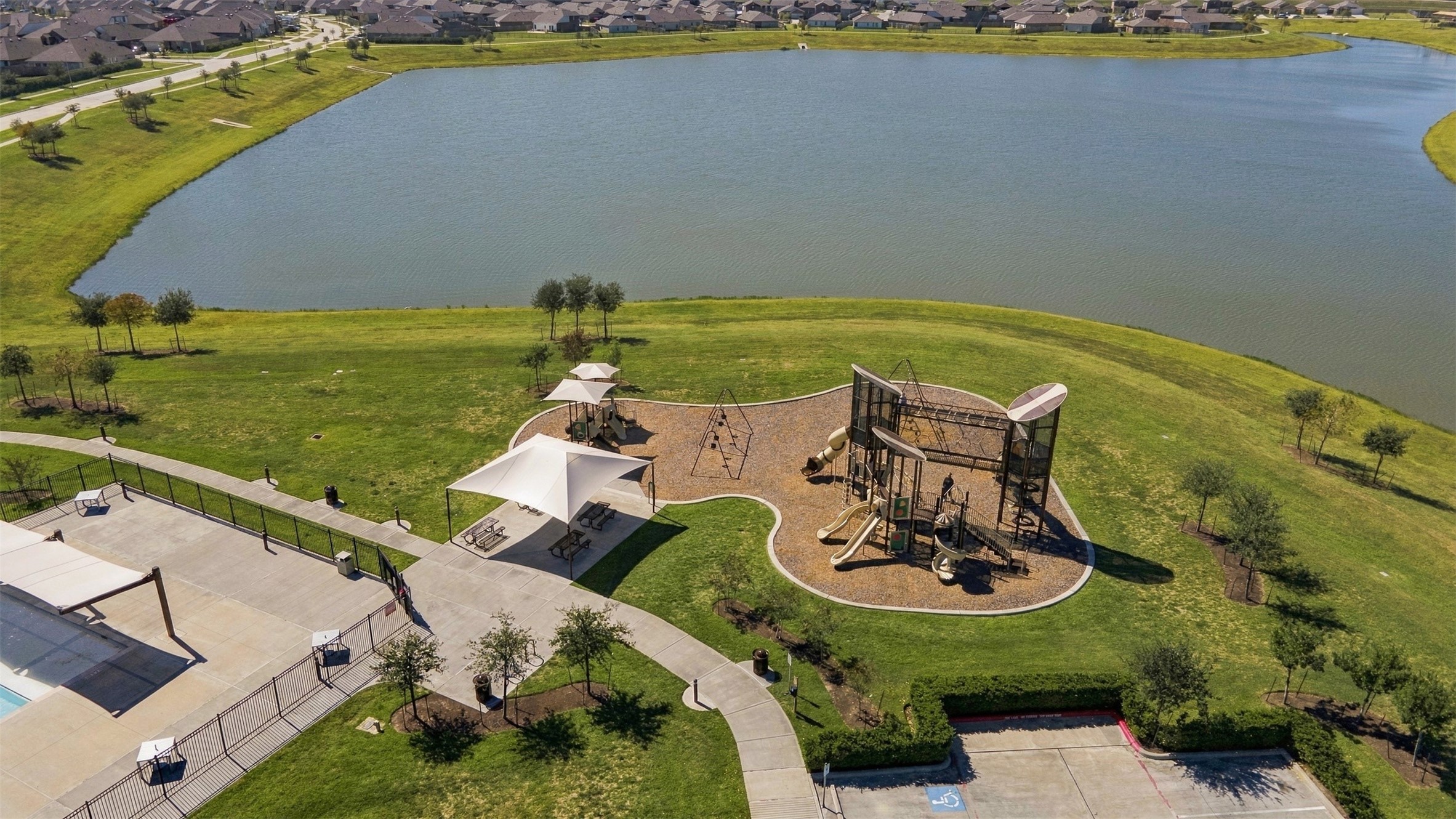 Playground / Lake